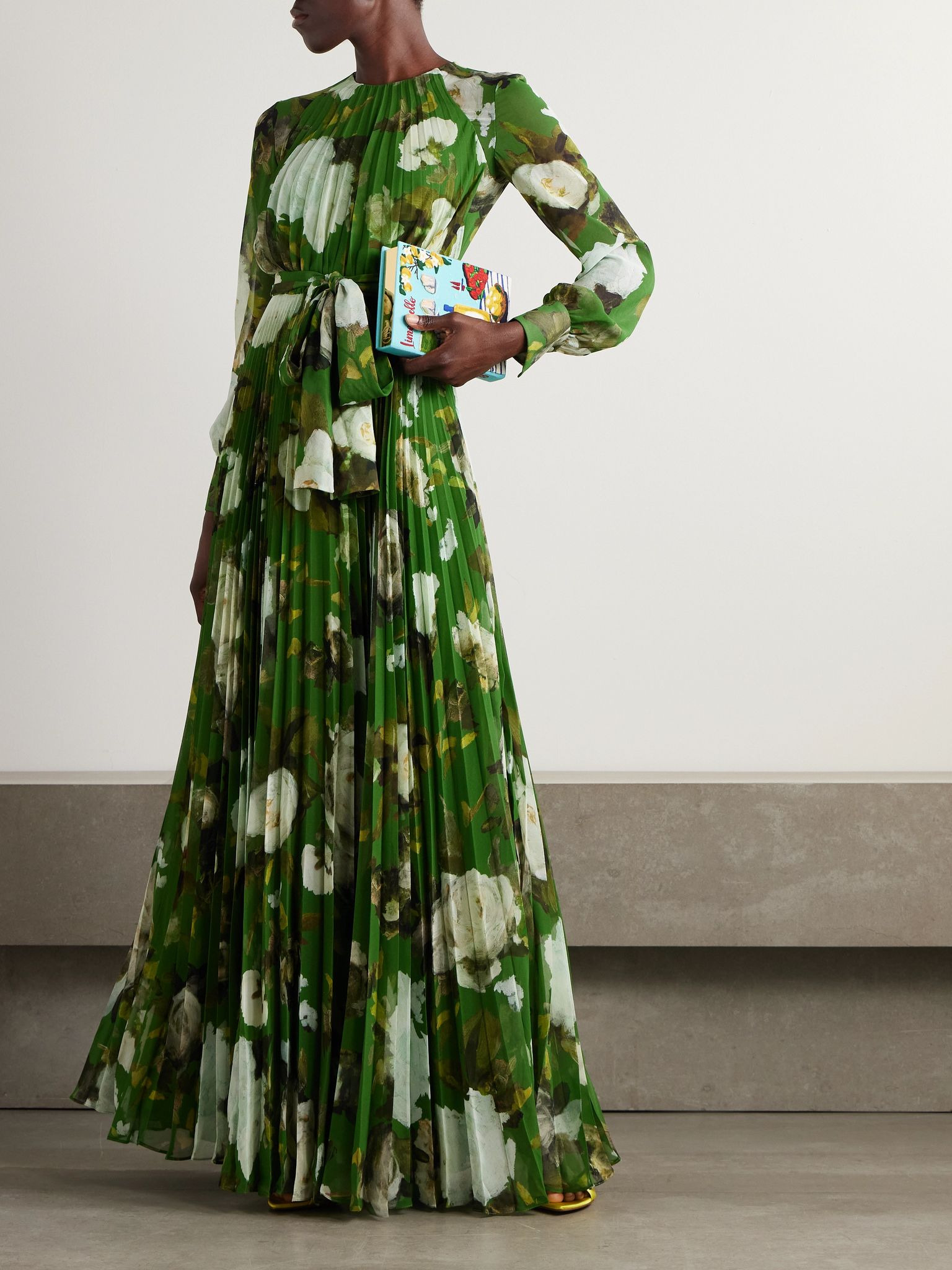 Belted pleated floral-print crepe de chine gown Green - 2