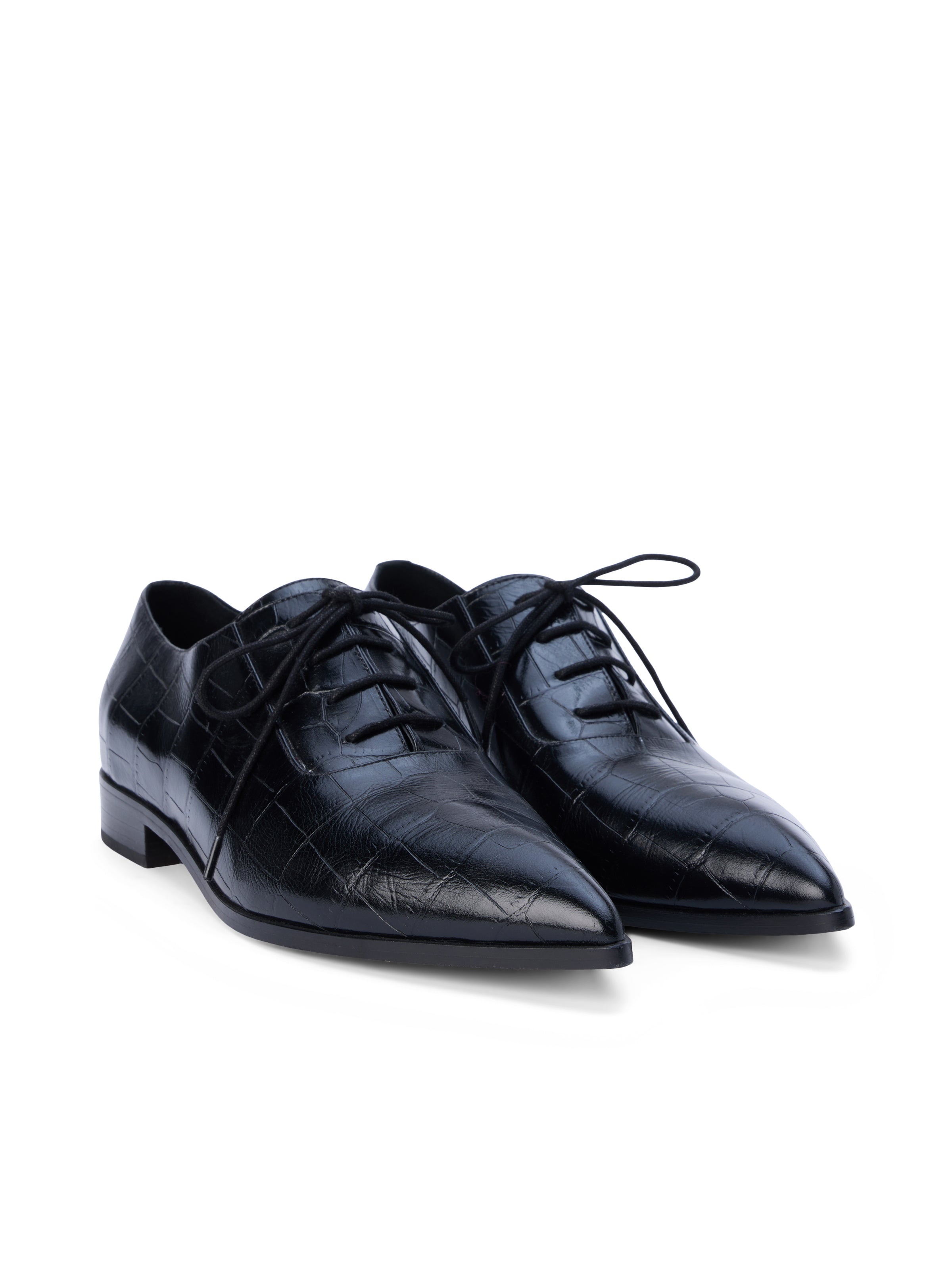 Elisa Oxford - 2