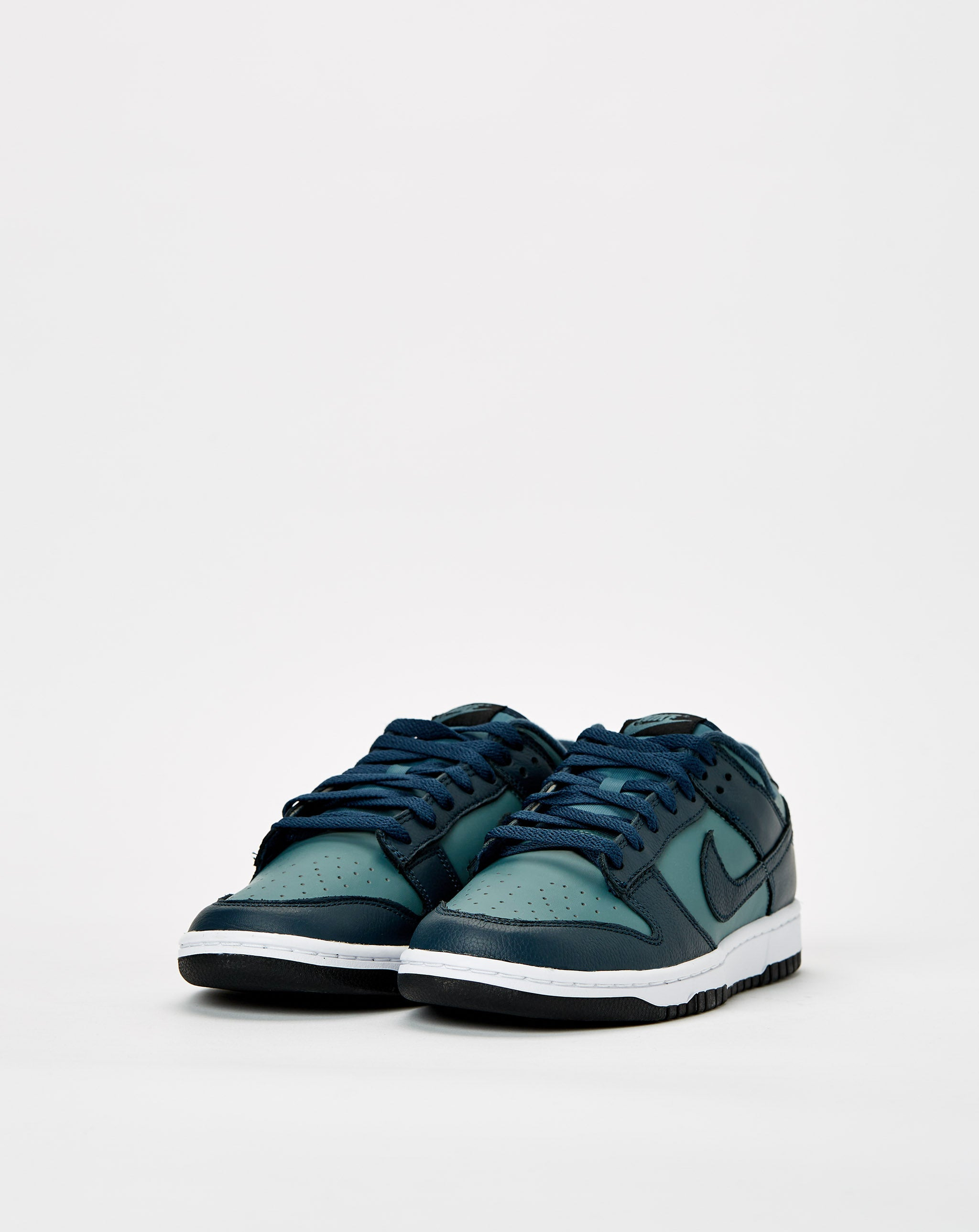 Dunk Low Retro Premium - 2