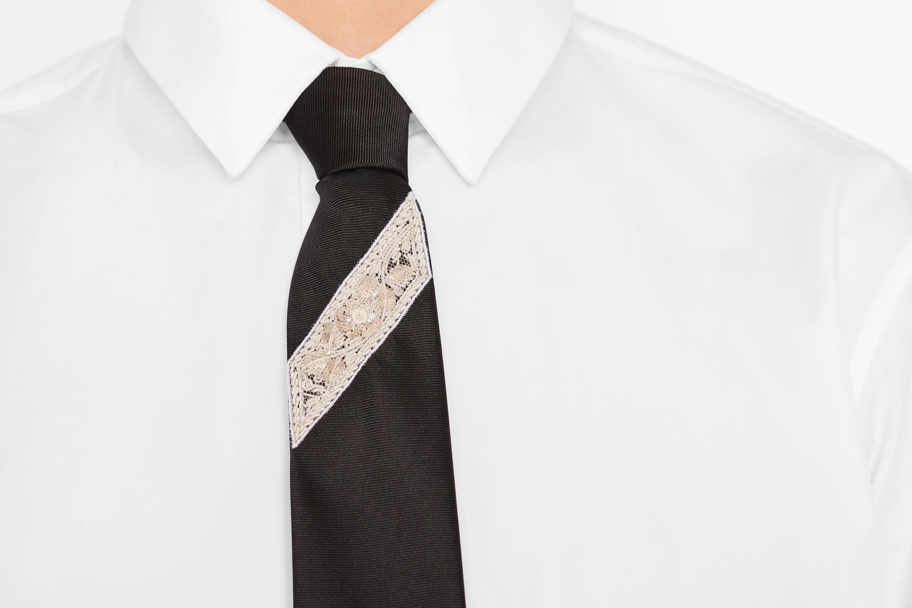 Tie with Stripe - 3