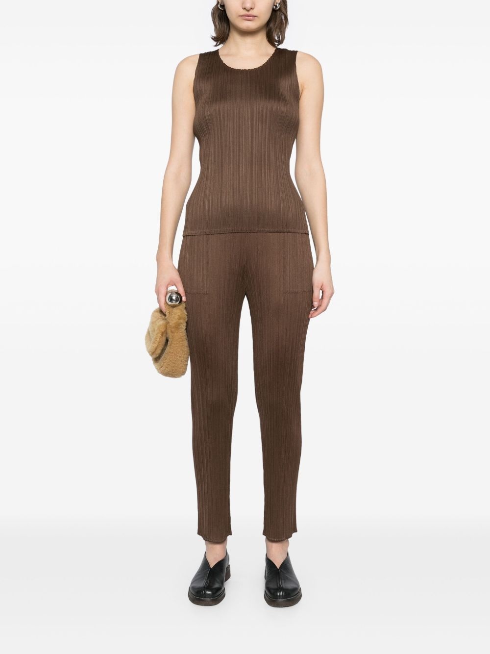 pleated vest - 2