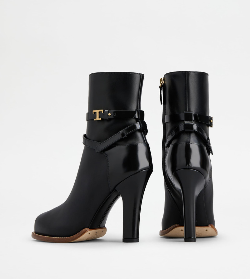Tod's ANKLE BOOTS IN LEATHER - BLACK outlook