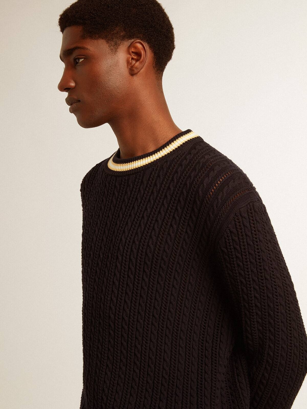 Men’s blue round-neck sweater with contrasting ribbing - 5