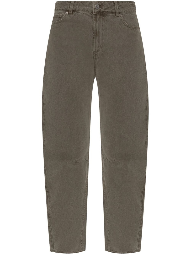 tapered jeans 1
