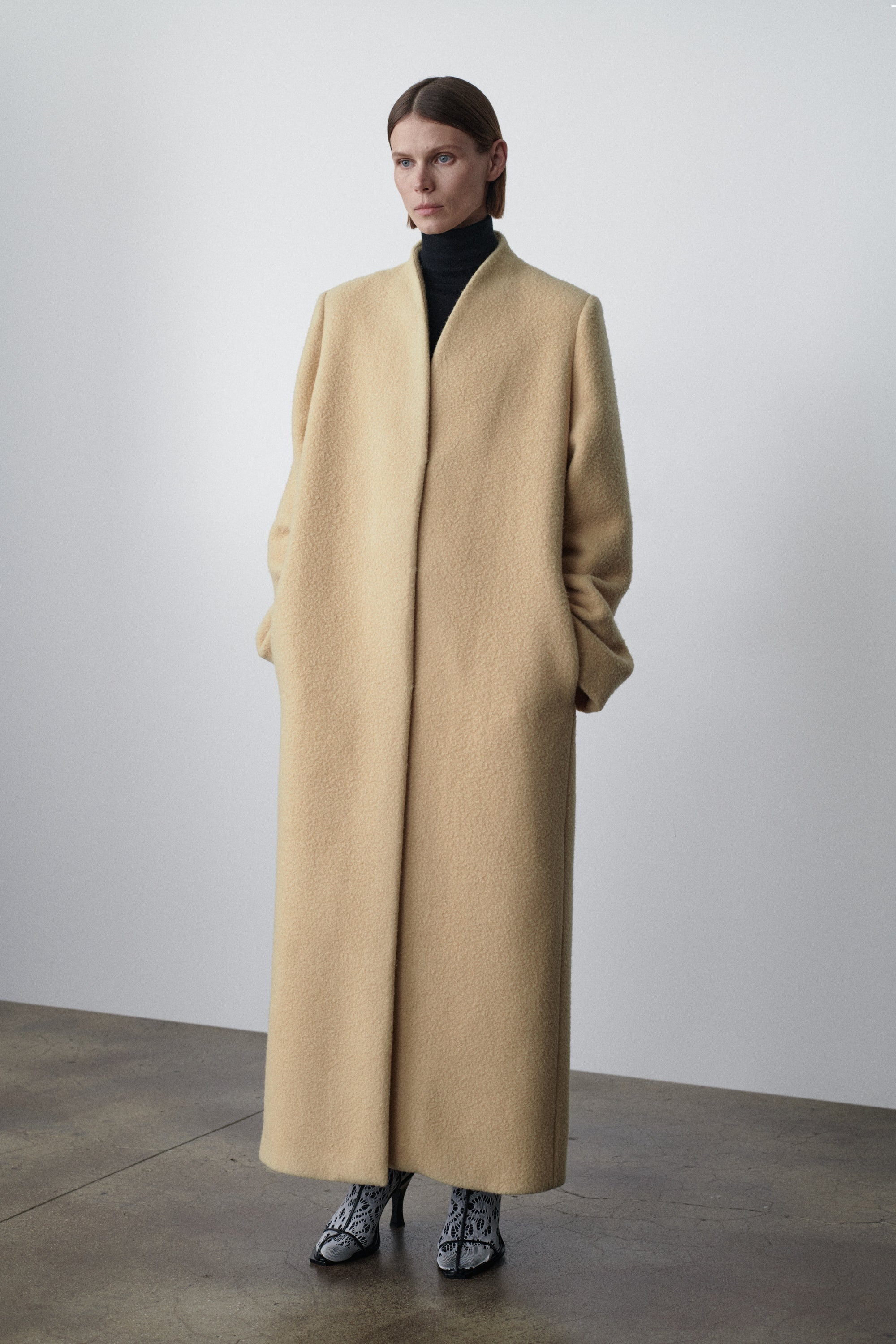Ceren Coat in Alpaca and Cashmere - 3