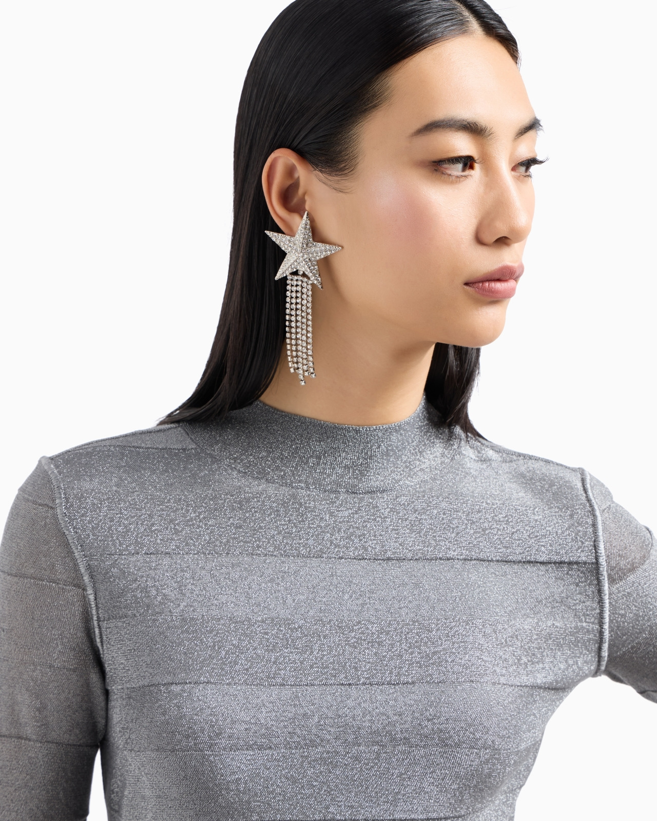 Seamless mock-neck jumper in a viscose knit and purl construction - 5