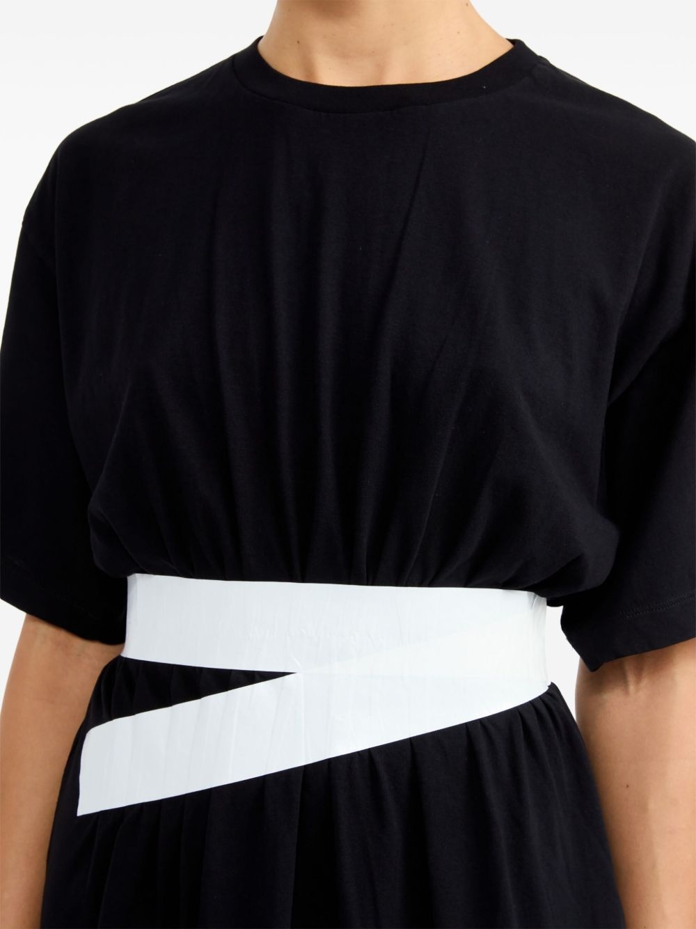 belted cotton T-shirt dress - 7