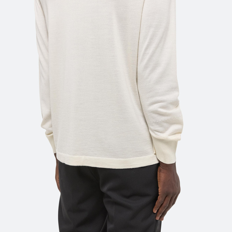 CURVED SLEEVE SWEATER 10