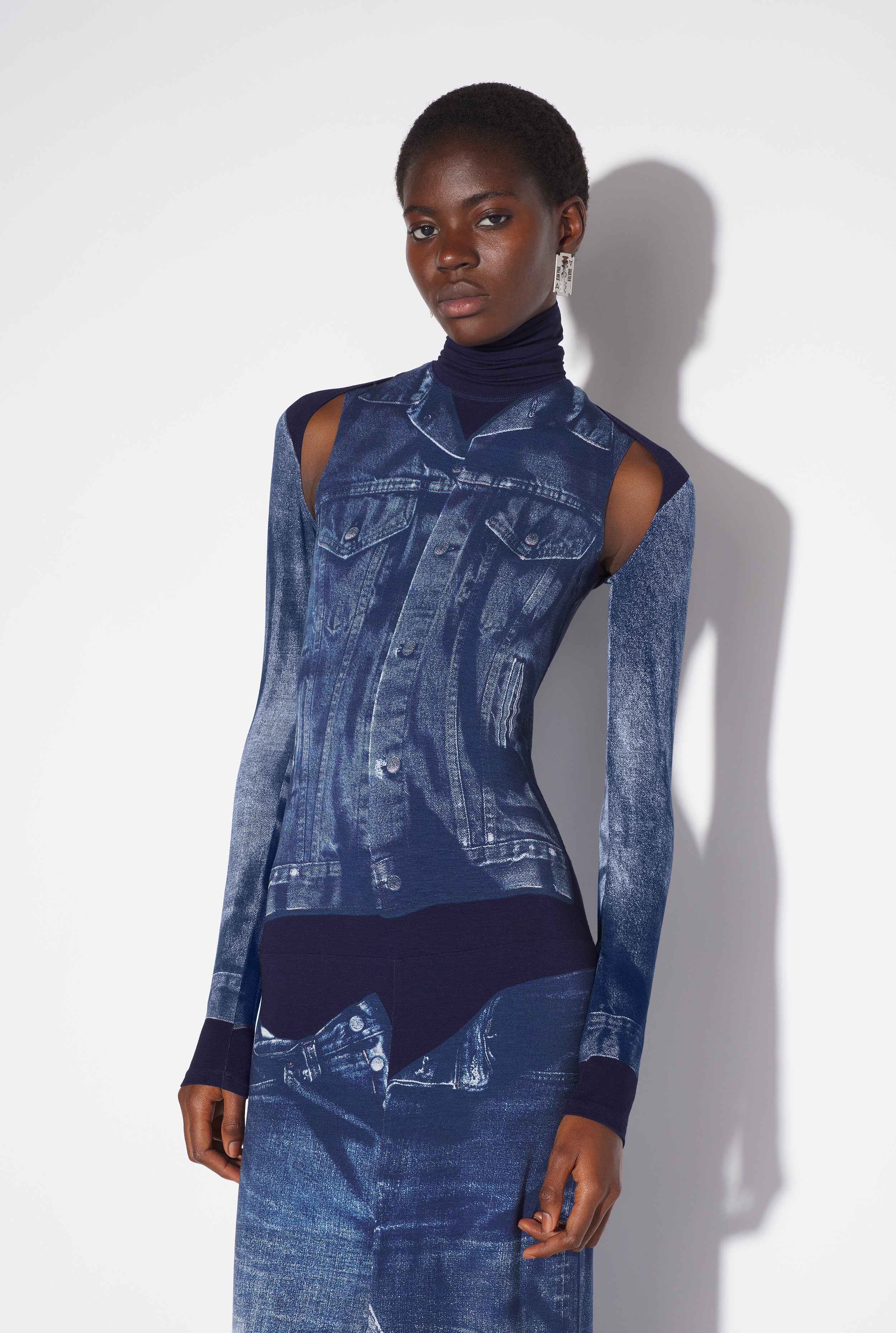 THE LONG BLUE DENIM TROMPE L’OEIL DRESS - 5