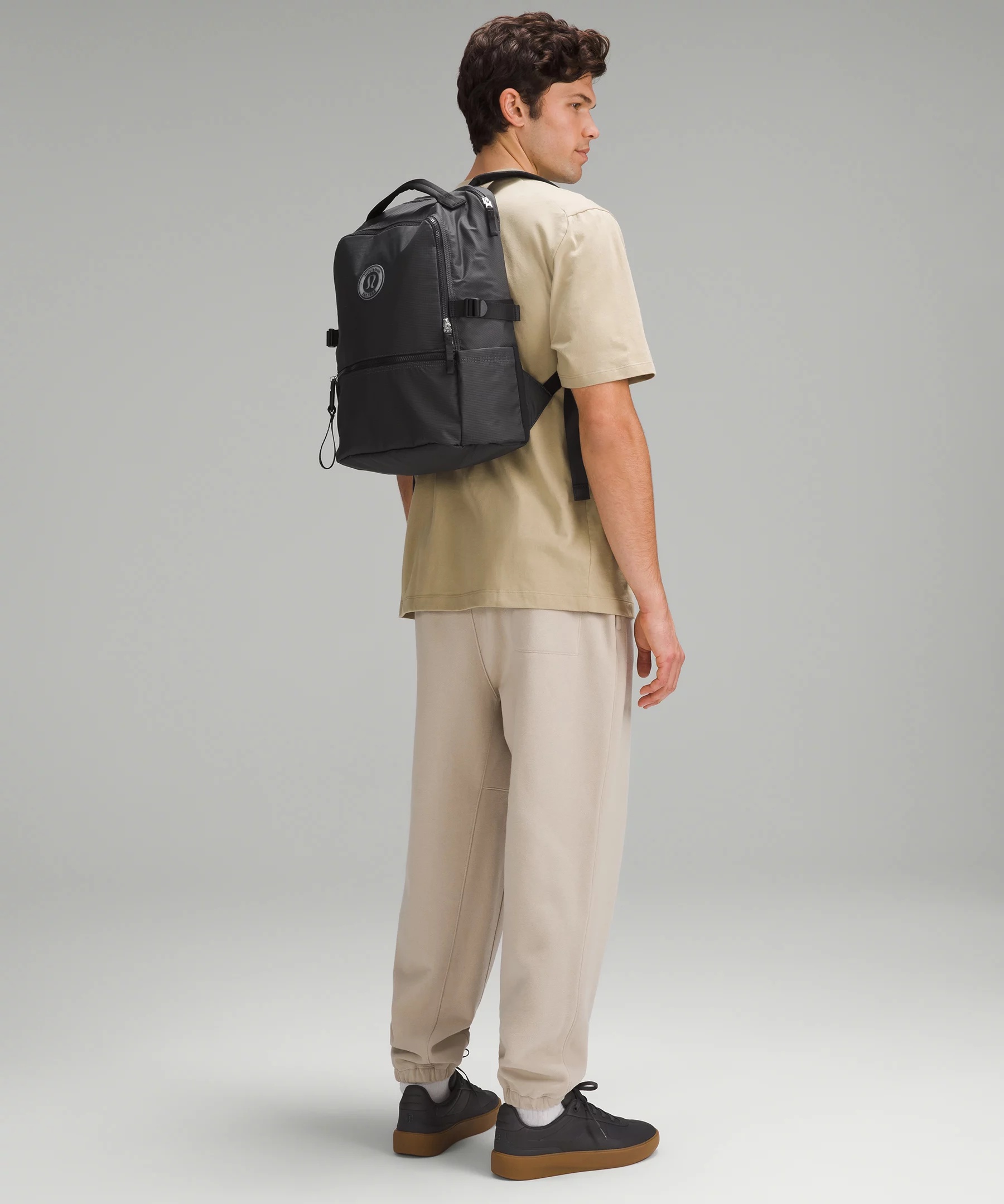 New Crew Backpack 22L *Logo - 5