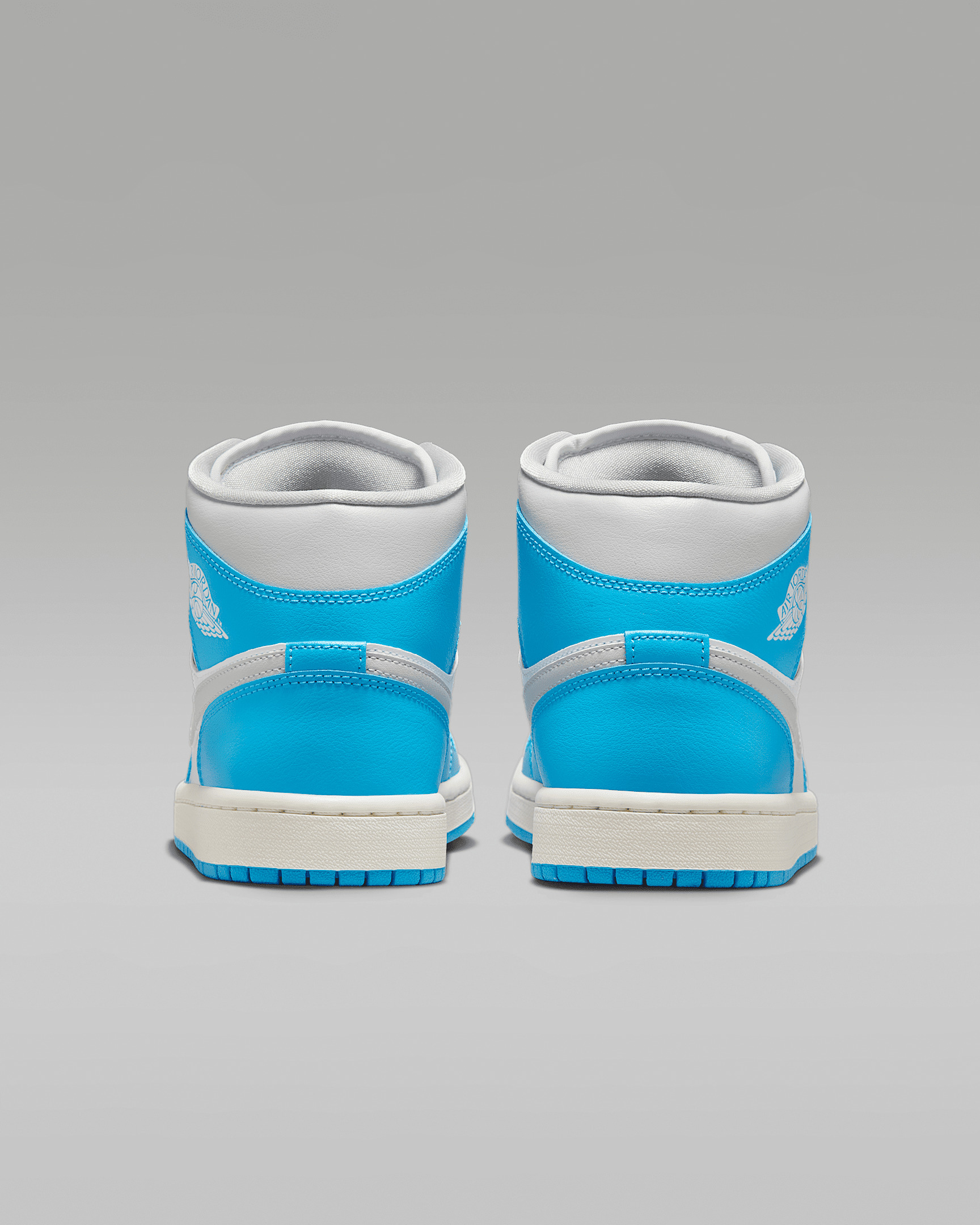 Air Jordan 1 Mid Women's Shoes - 6