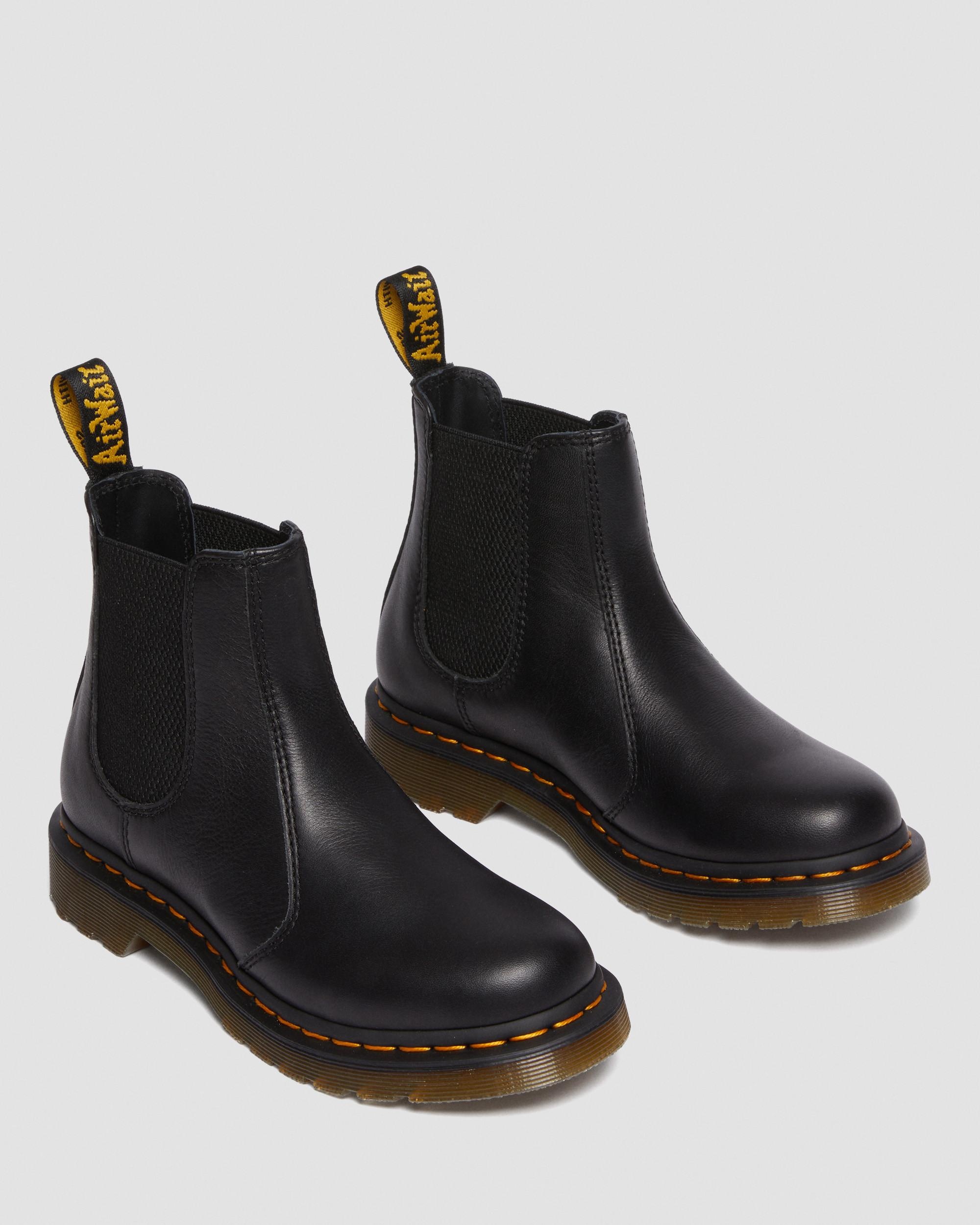 2976 Women's Leather Chelsea Boots - 9