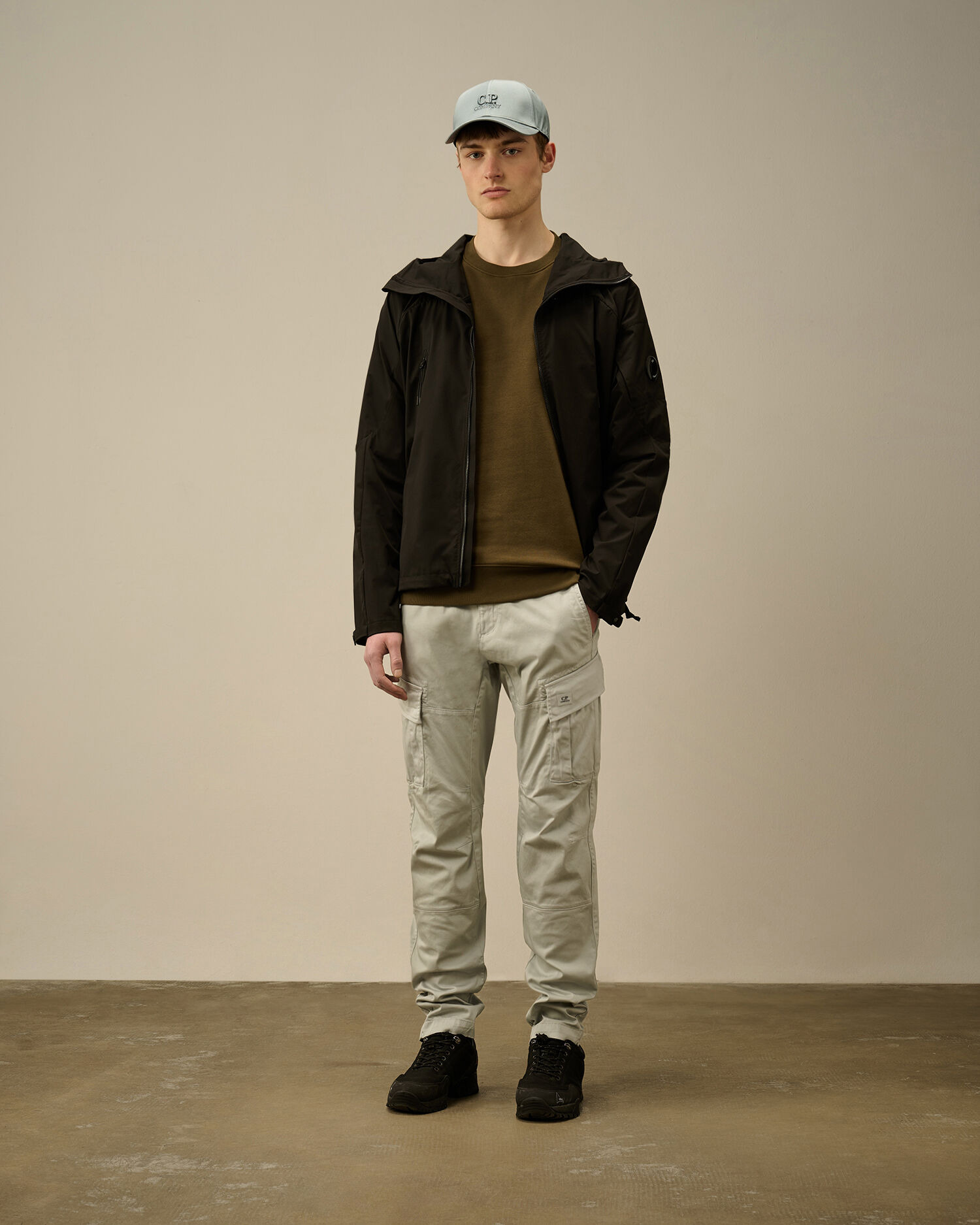 Diagonal Raised Fleece Crewneck Lens Sweatshirt - 2