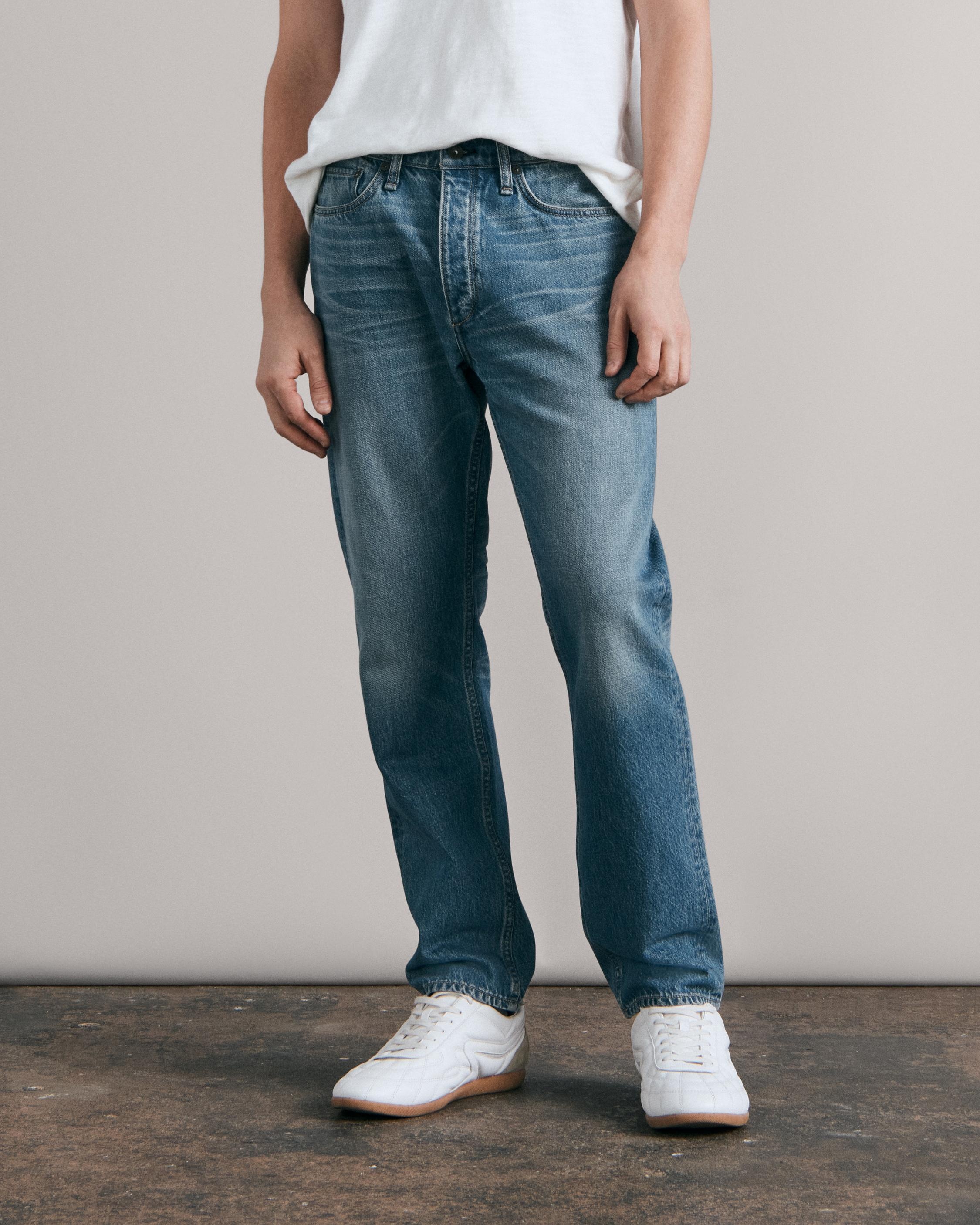 Fit 4 - Payne
Straight Fit Light Indigo Rigid Jean - 3