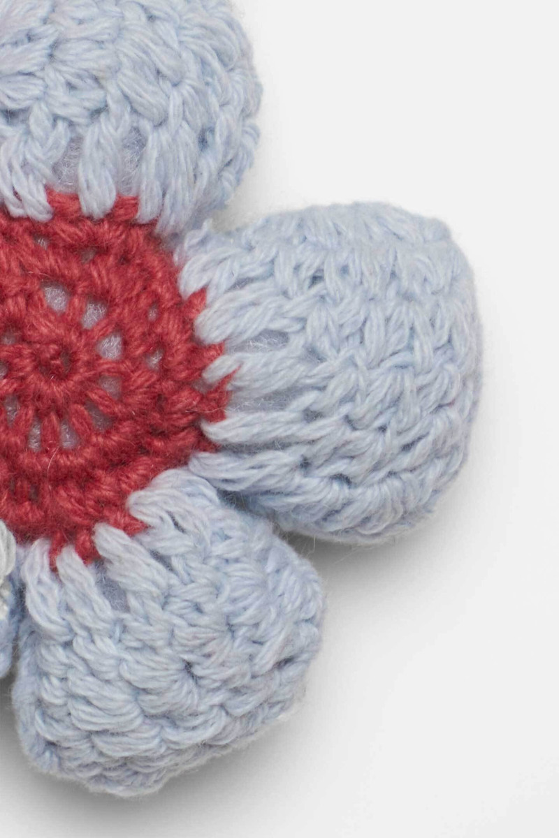 The Elder Statesman CROCHET FLOWER BUD KEYCHAIN CHARM outlook