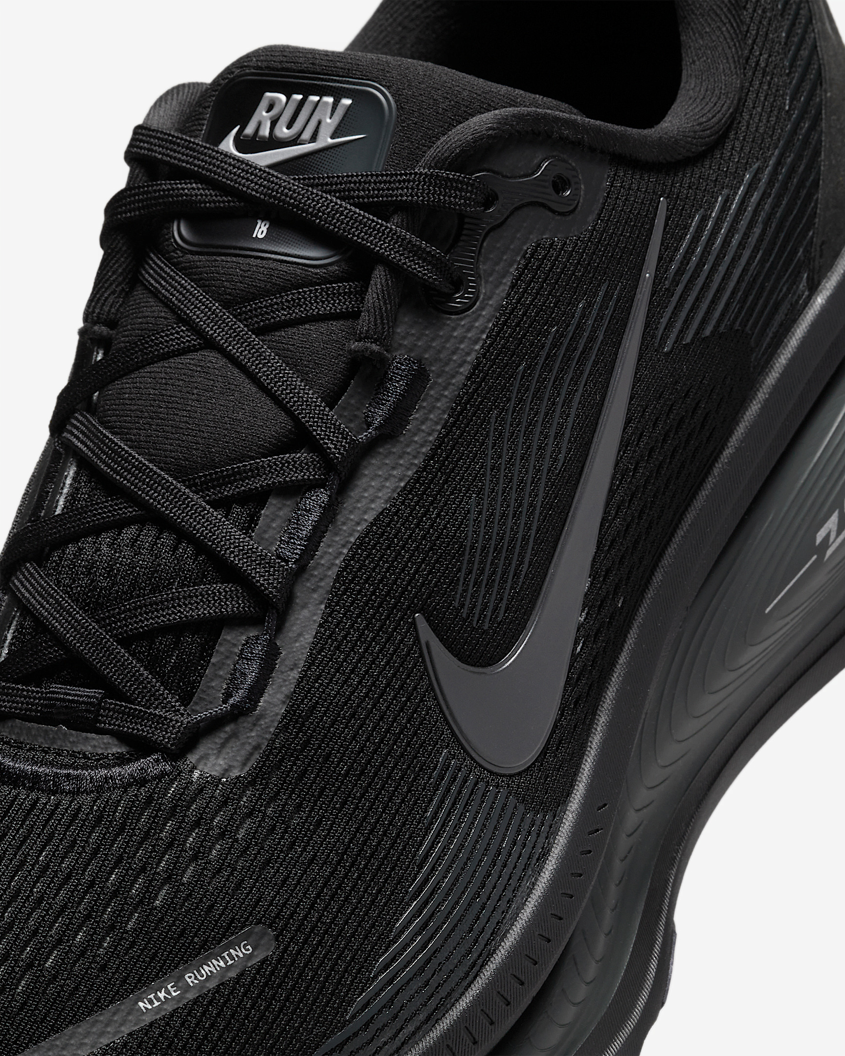 Nike Vomero 18 Men's Road Running Shoes - 7
