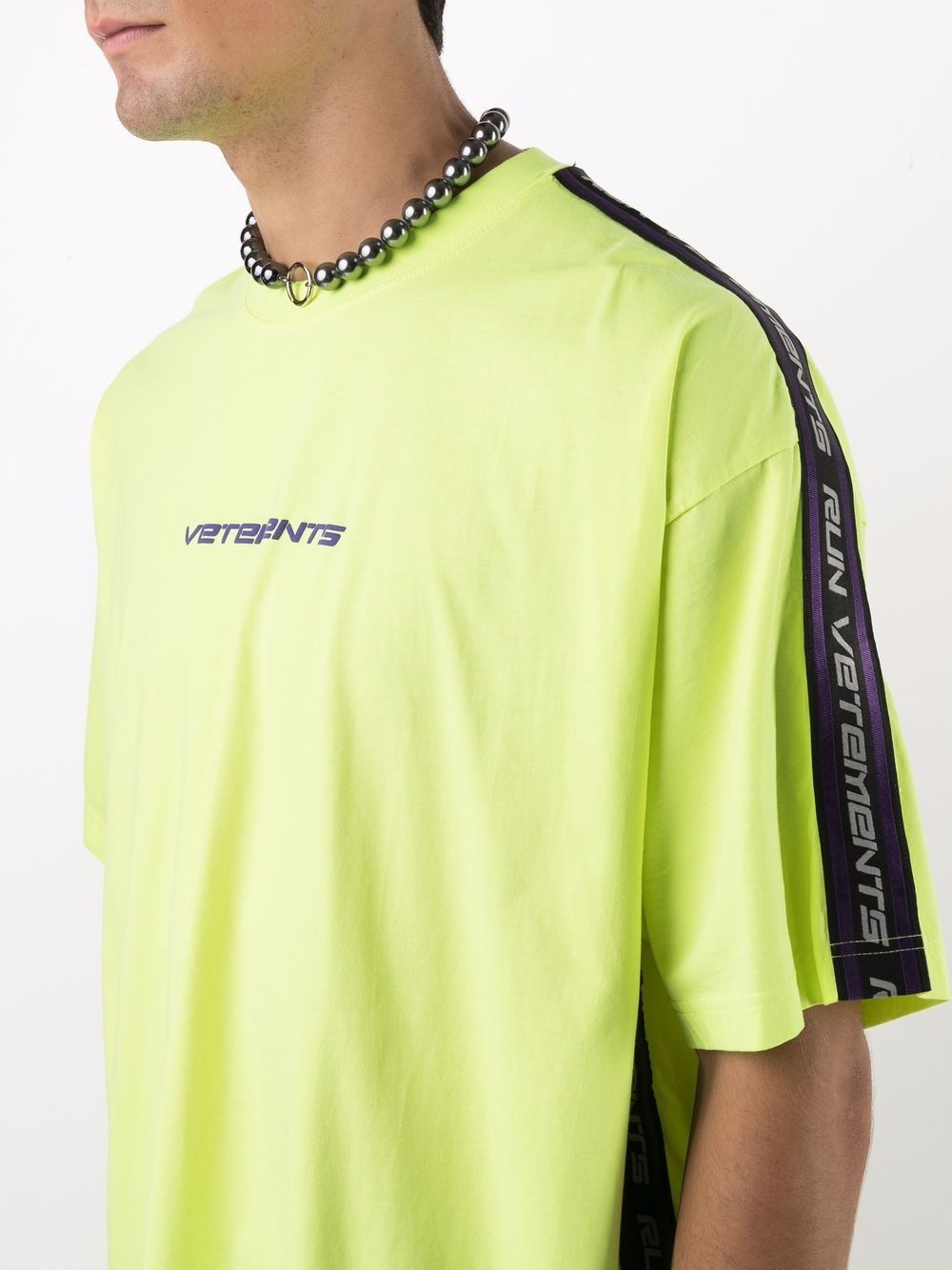 logo-trim T-shirt - 6