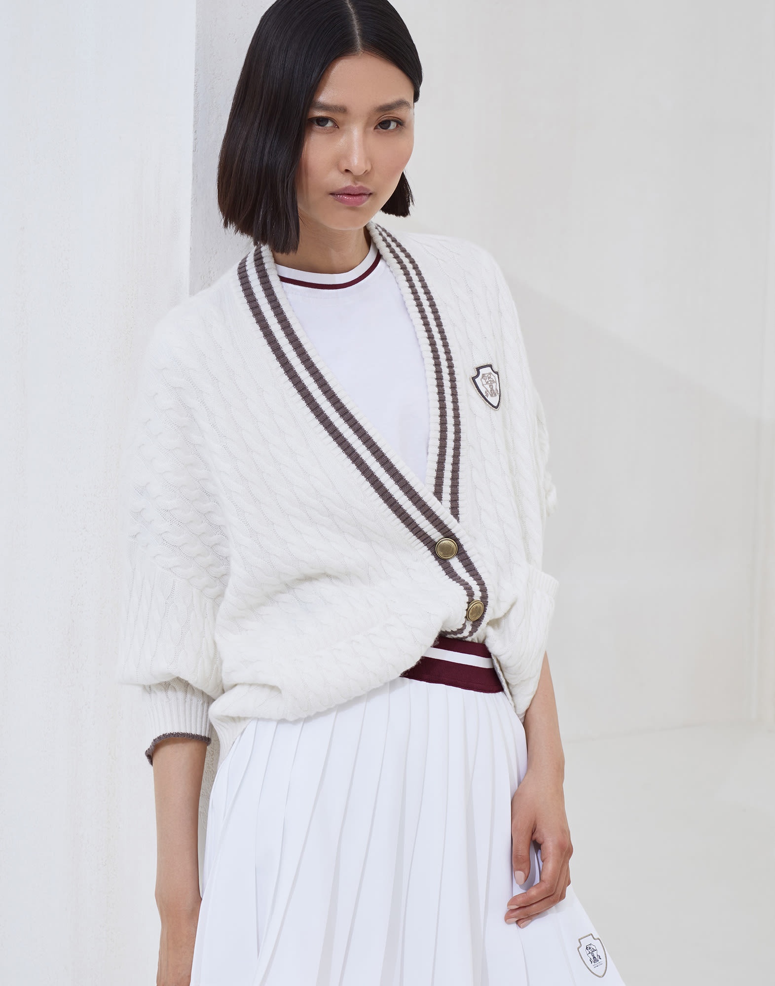 Cashmere cable knit cardigan with logo and metal buttons - 4