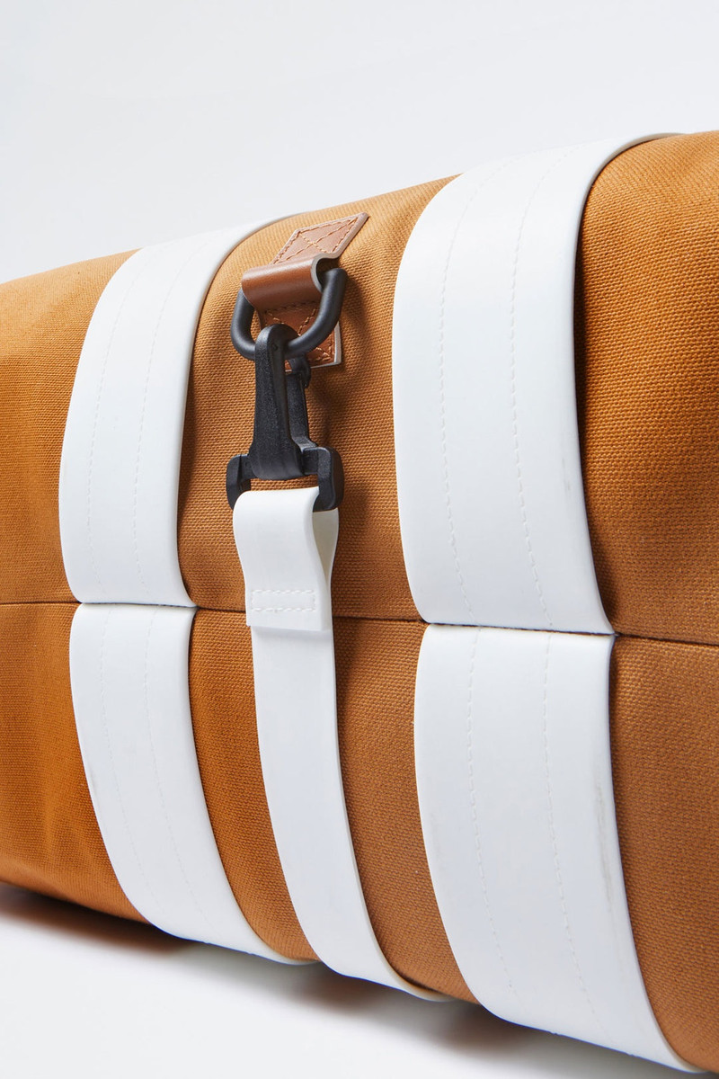 PARALLELEPIPEDO MESSENGER BAG / caramel & white 3