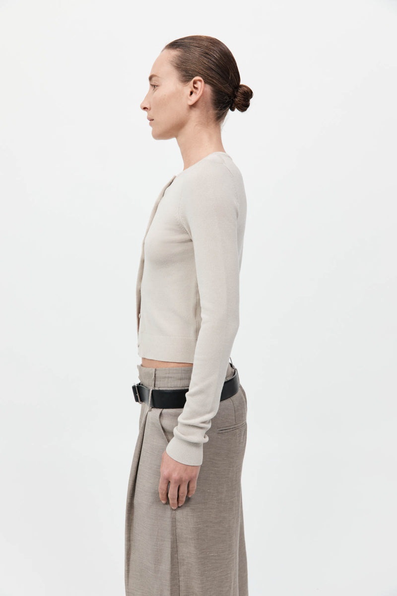 Classic Cardigan - Creme - 5