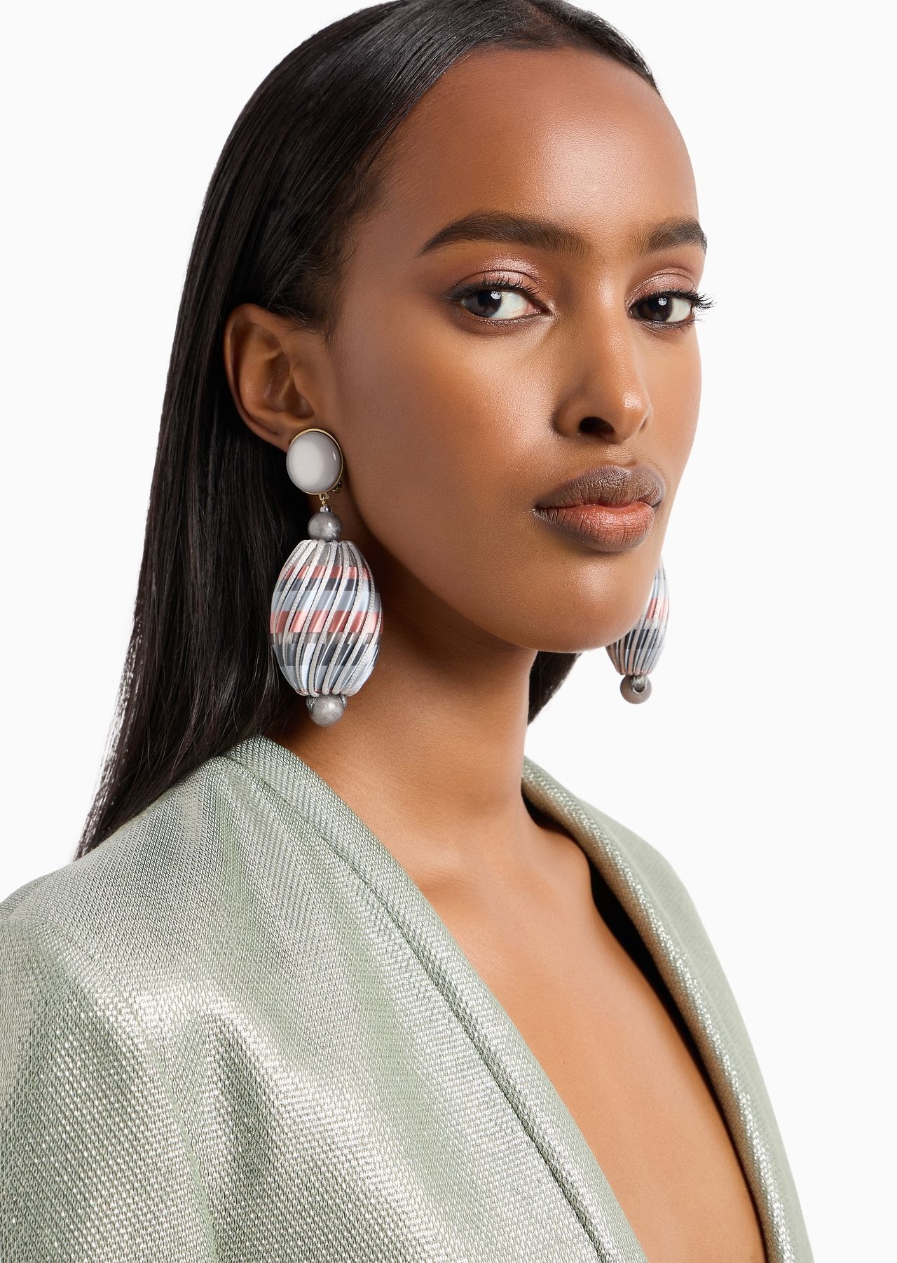 Clip-on earrings with pendant spheres - 3