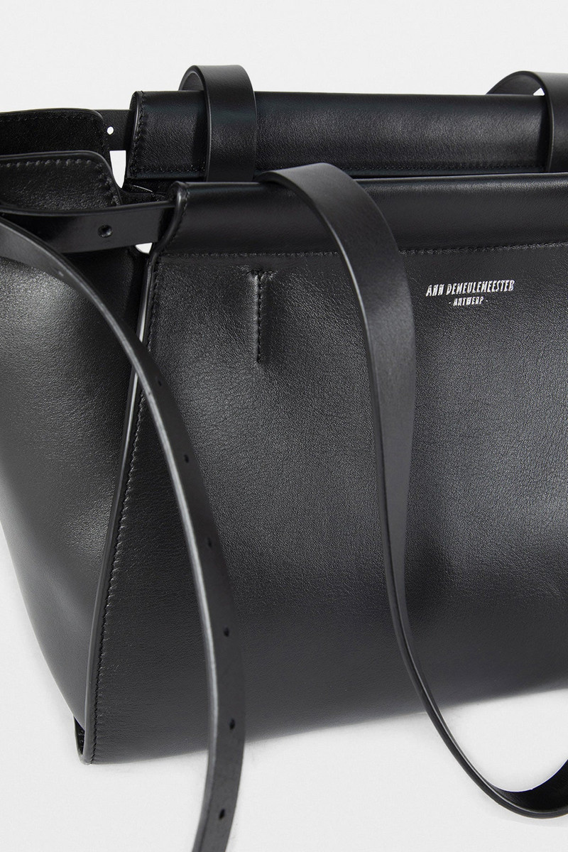 Endre Shoulder Bag with Belt 5