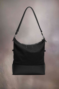 関税込♪Maison Margiela 5AC Hobo Medium Crossbody Bag 関税込み】maison margiela 5AC Hobo Medium' crossbody bag