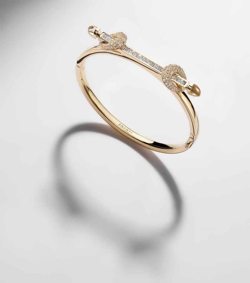 Chakra Icon 18kt gold bangle with diamonds and quartz 4