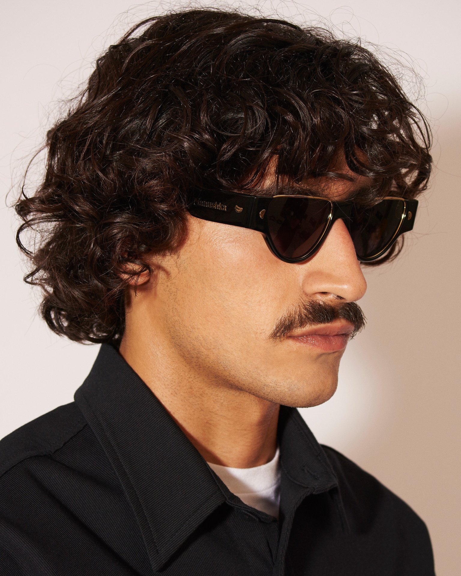 DAYLIN - Bio-plastic triangular sunglasses - Black - 4