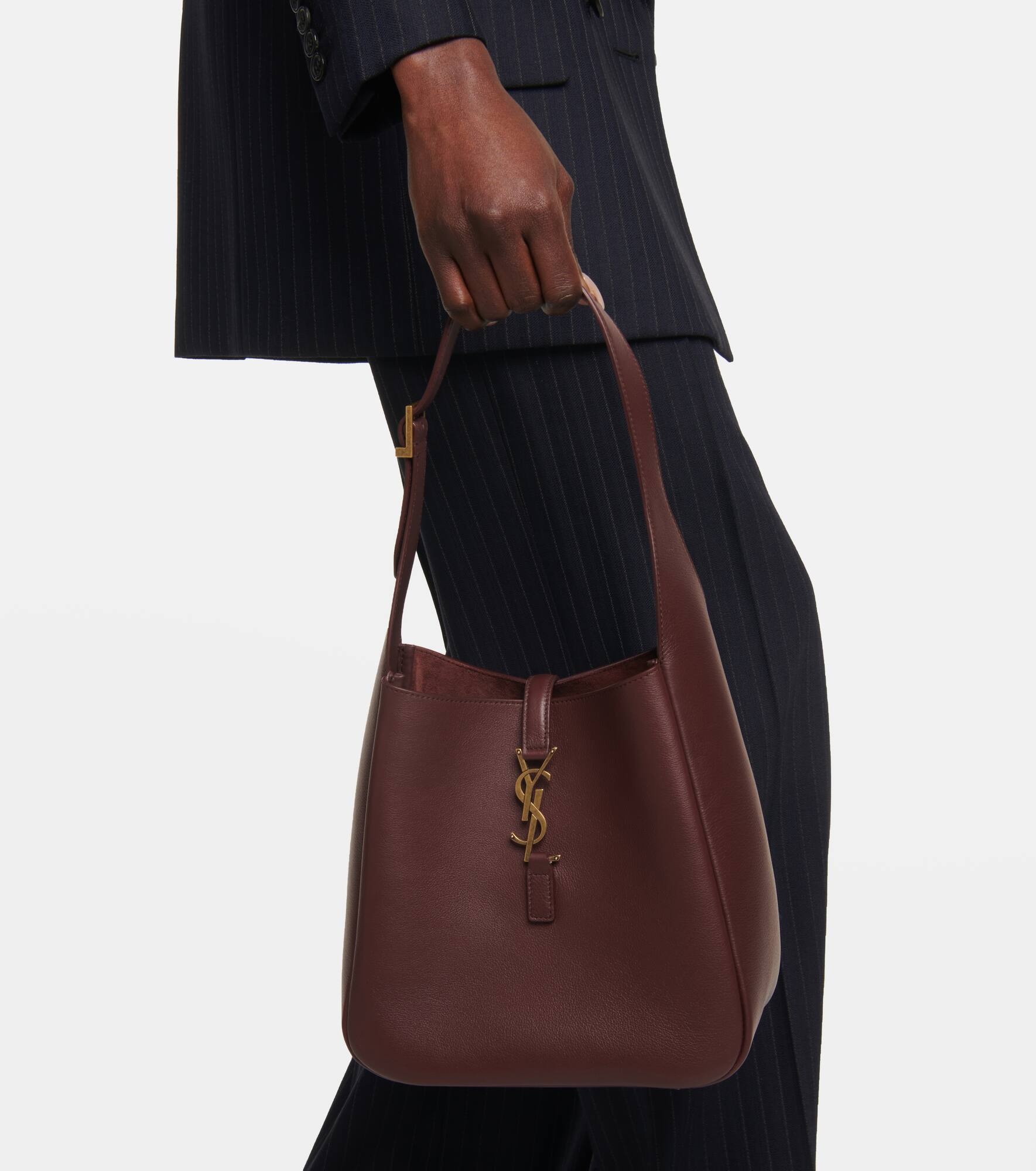 Le 5 à 7 Small leather shoulder bag - 6