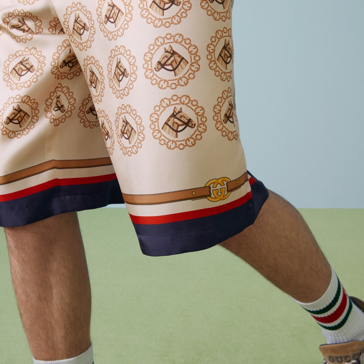 Equestrian print silk twill shorts - 3