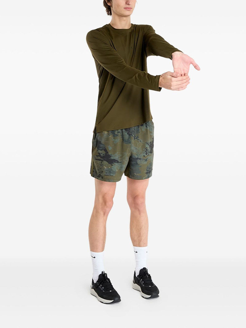 Under Armour long-sleeve T-Shirt outlook