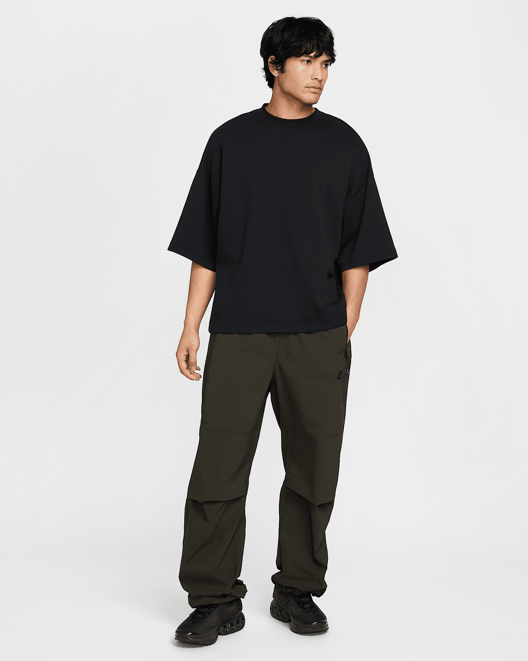 Nike Tech Men's Woven Oversized Pants - 10