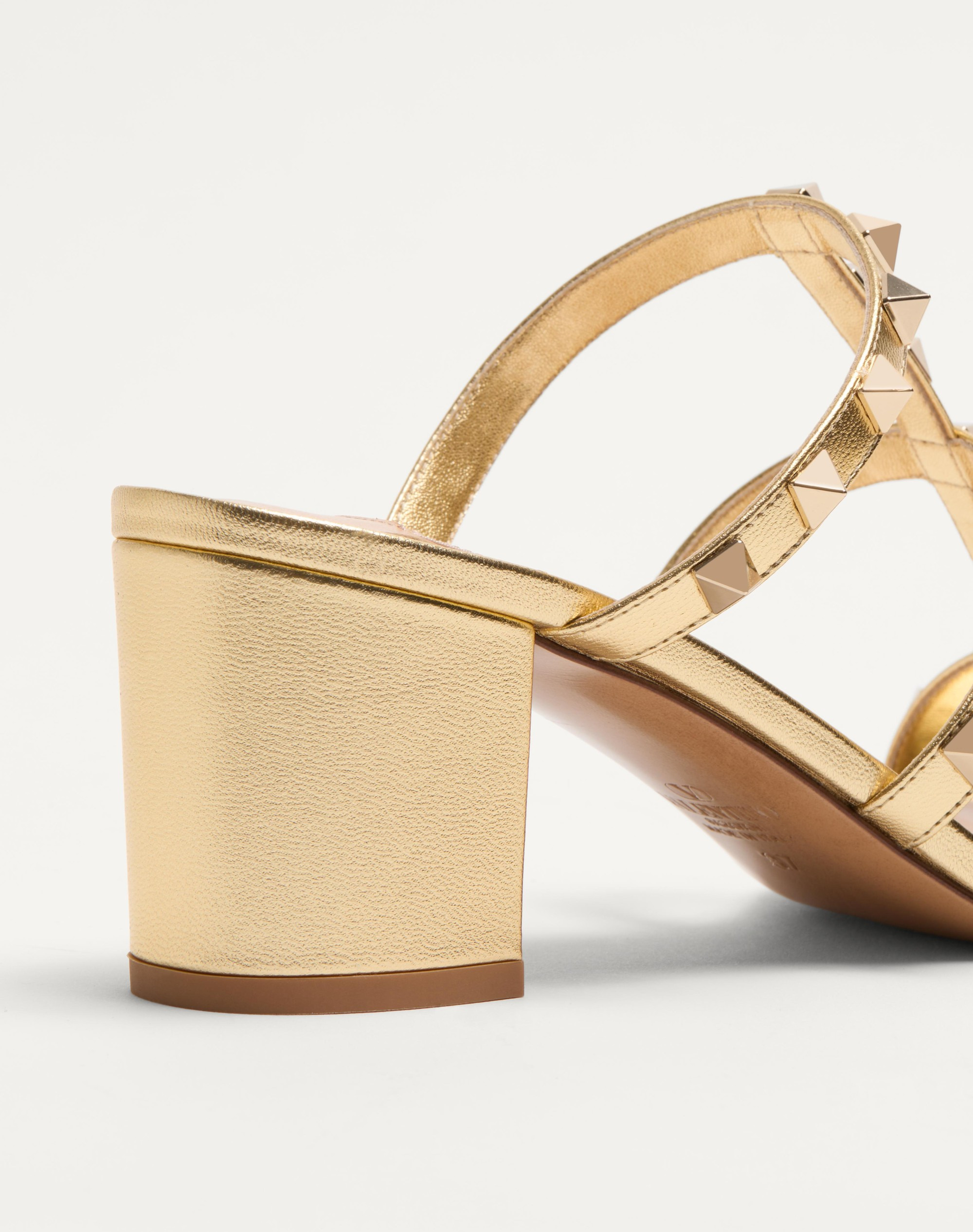 ROCKSTUD SLIDE SANDAL IN LAMINATED NAPPA 60MM - 8