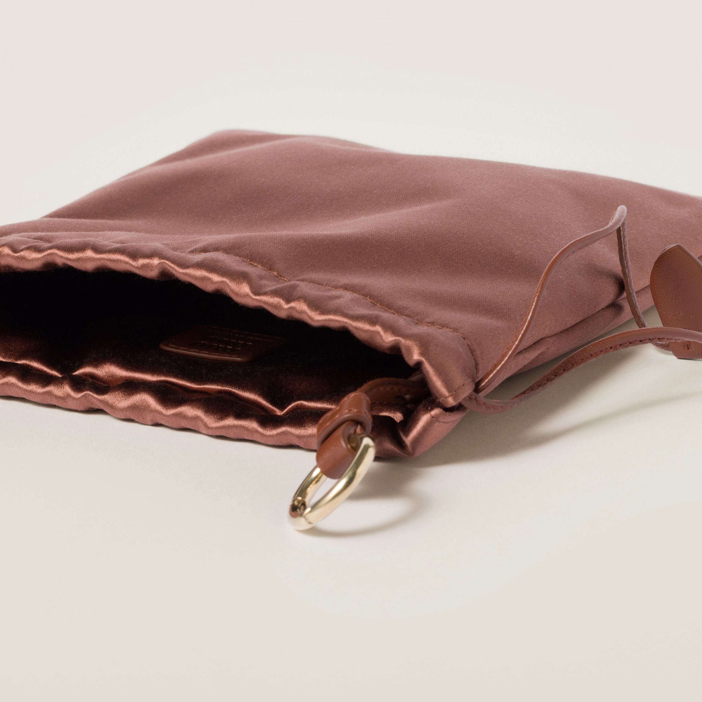 Satin pouch - 4