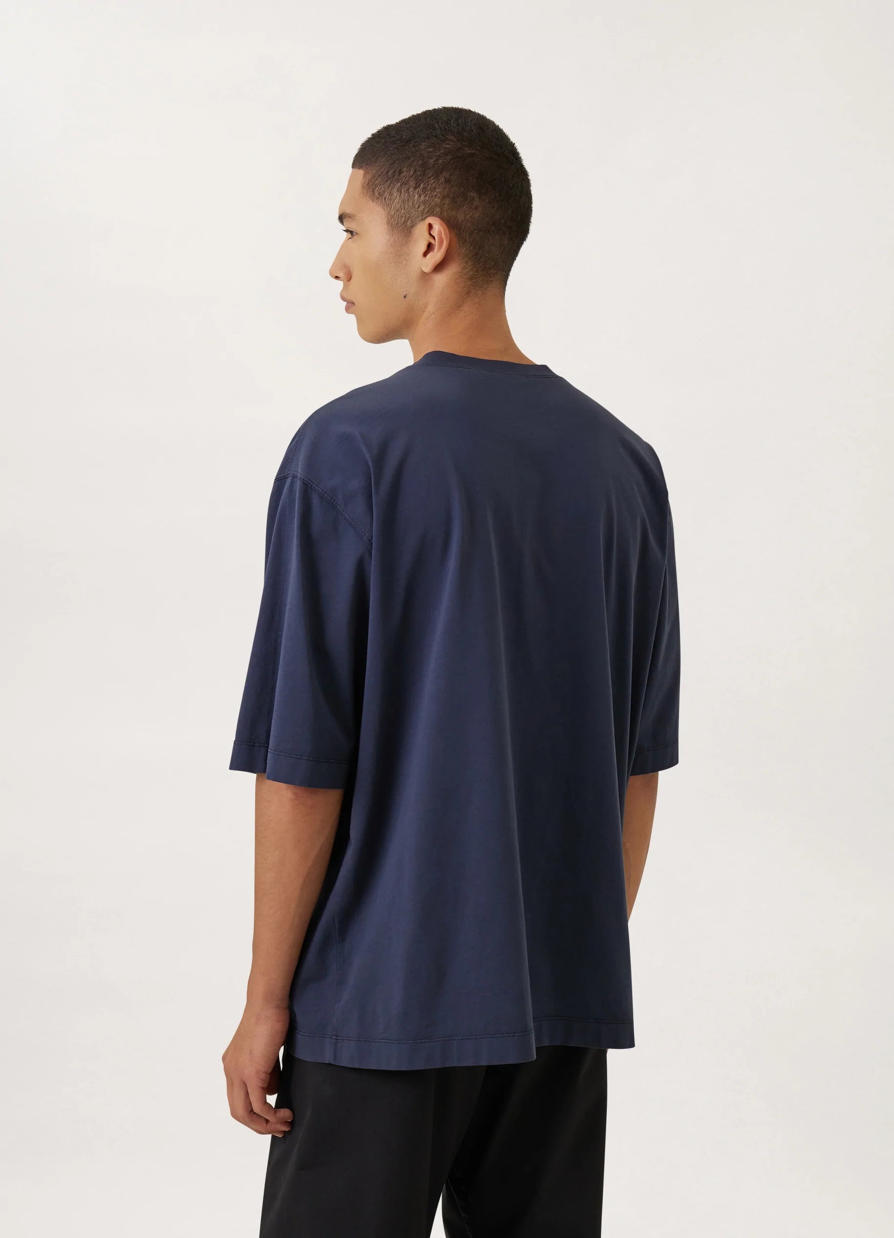 SHORT SLEEVE T-SHIRT
PIGMENT DYE JERSEY - 4