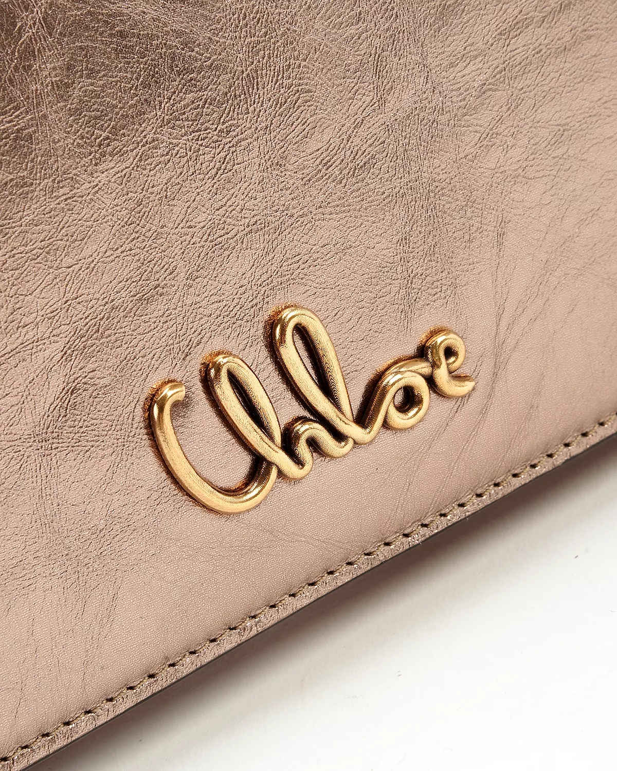 Iconic Leather Flap Wallet On Chain - 6