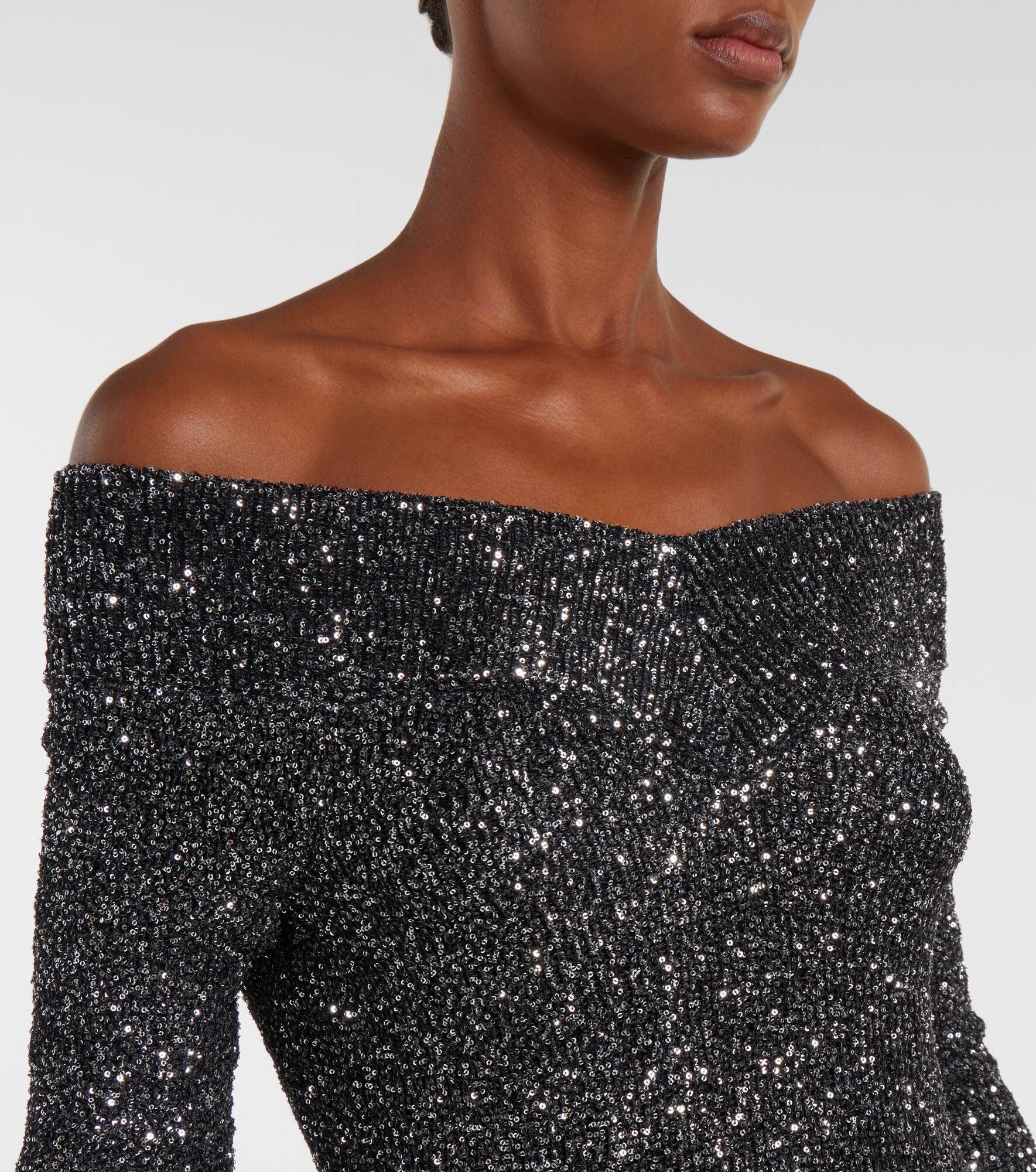 Knitted sequined gown - 4