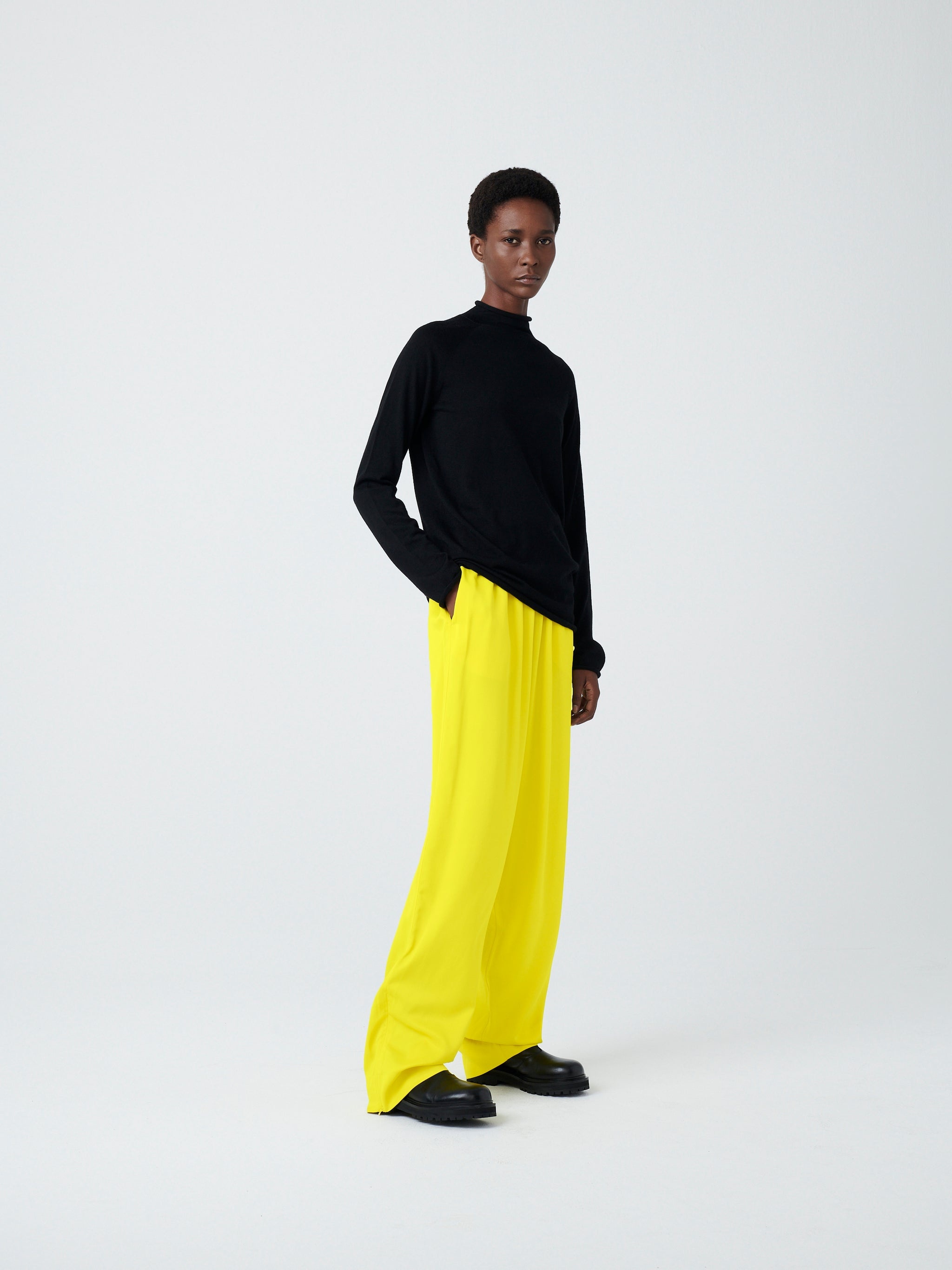 Tenu Pant - 2