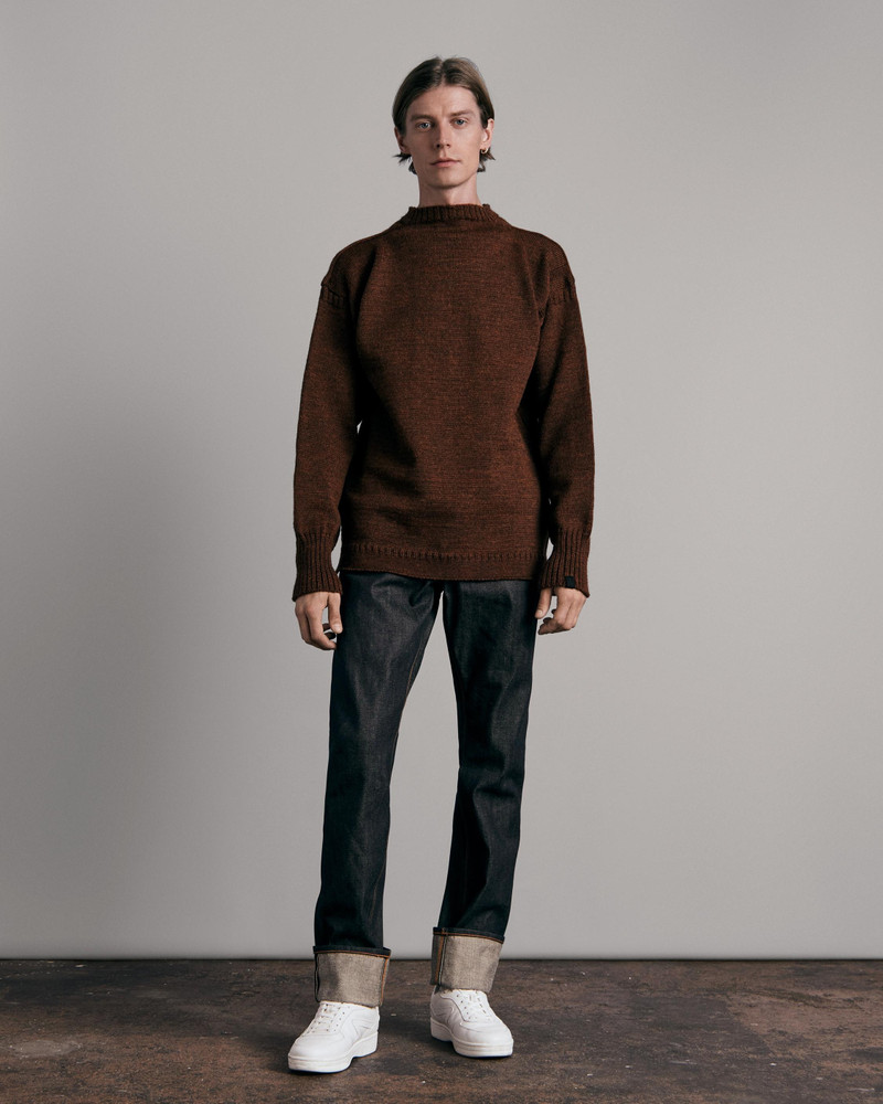 The Guernsey Wool Sweater
Classic Fit Sweater 4