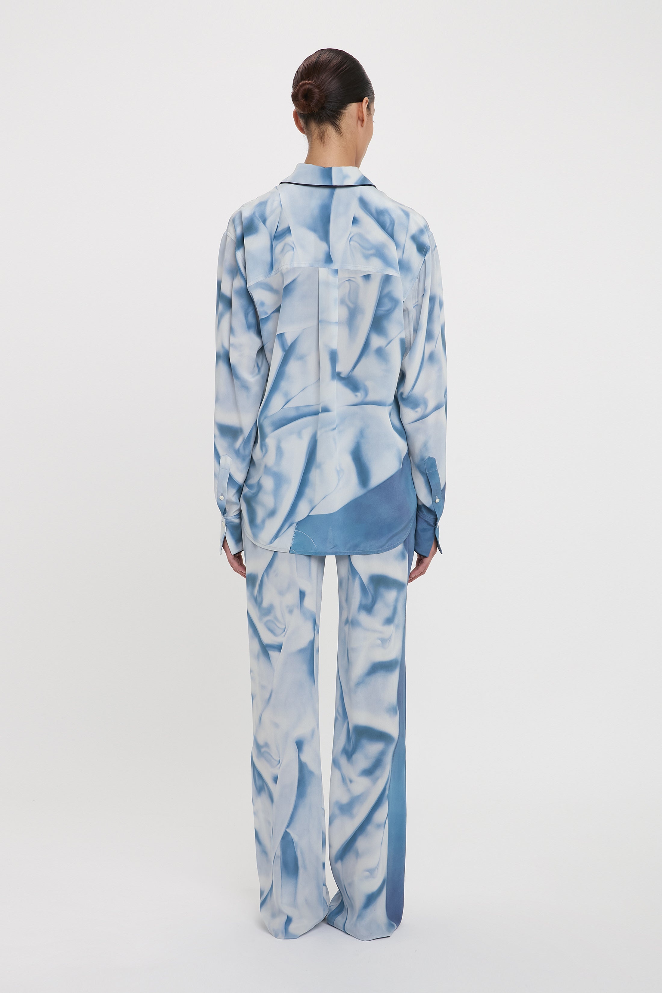 Piping Detail Pyjama Shirt In Ice Blue Satin Flowers - 4