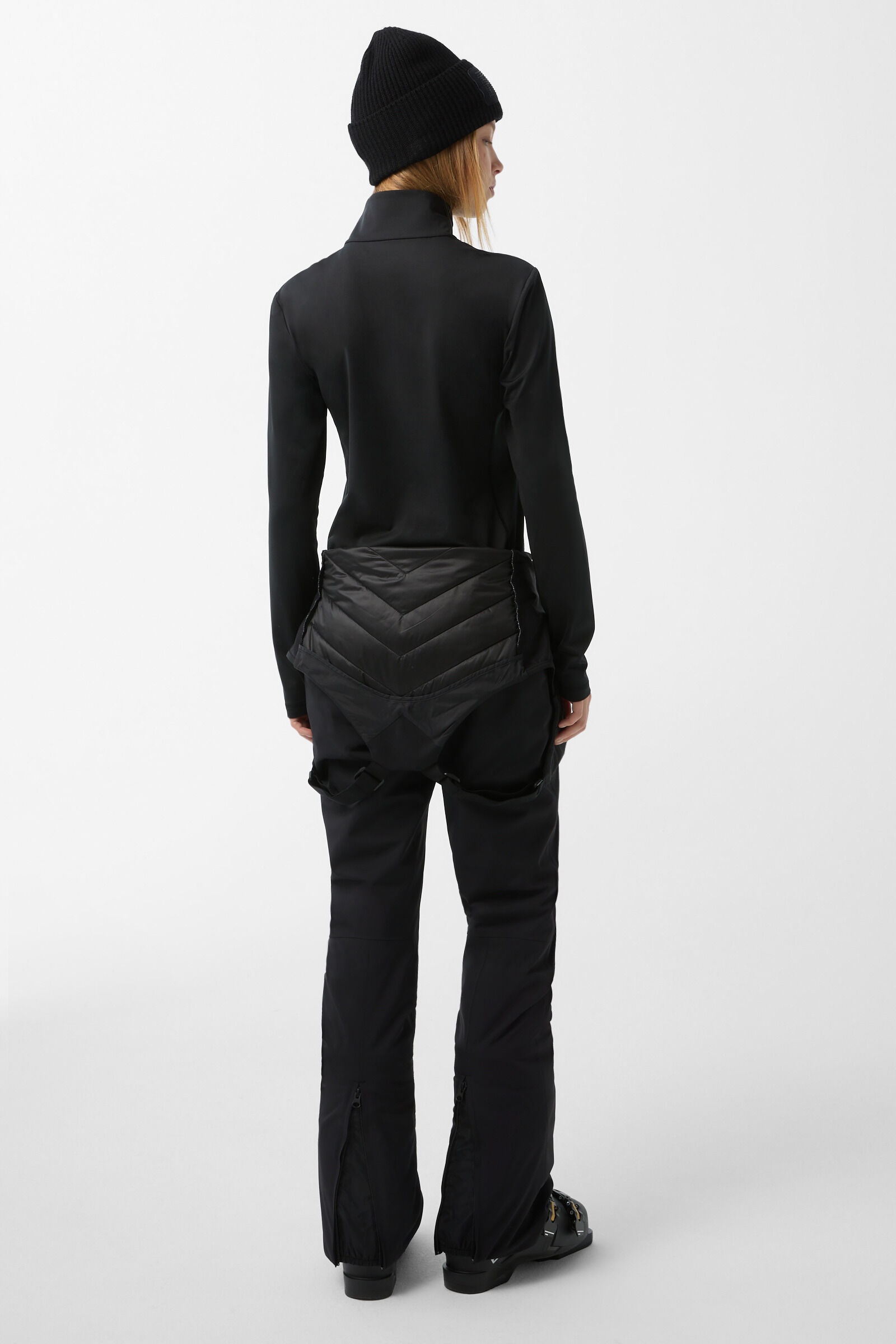 Margo First layer in Black - 3