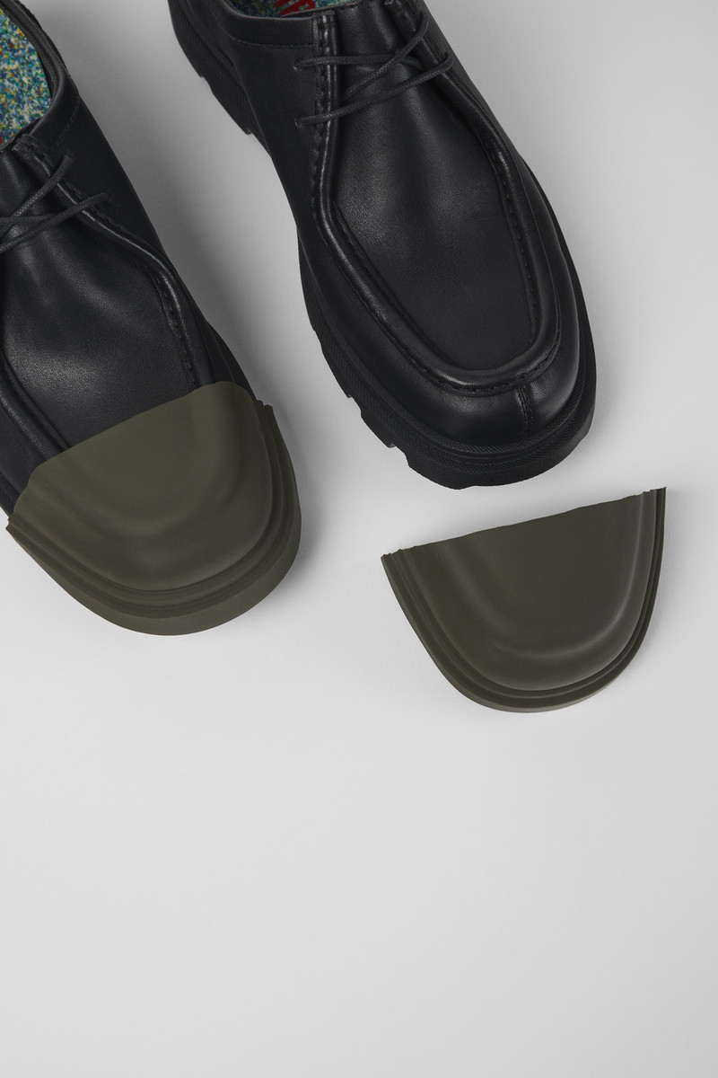 Black responsibly raised leather shoes for men 6