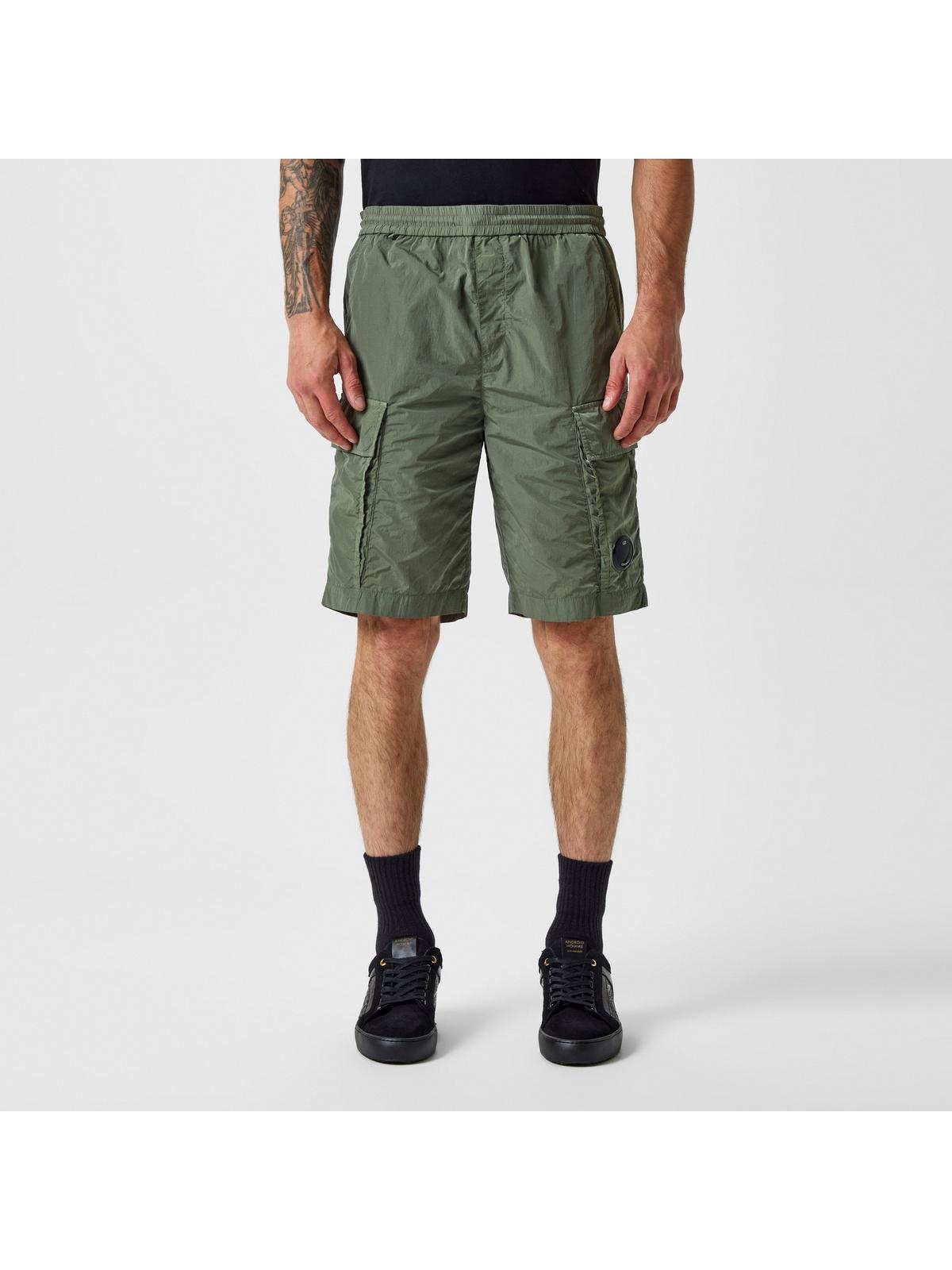 パンツ C.P. COMPANY CHORME-R CARGO SHORTS CP Company | Chrome-R Cargo Shorts | Cargo Shorts | Cruise