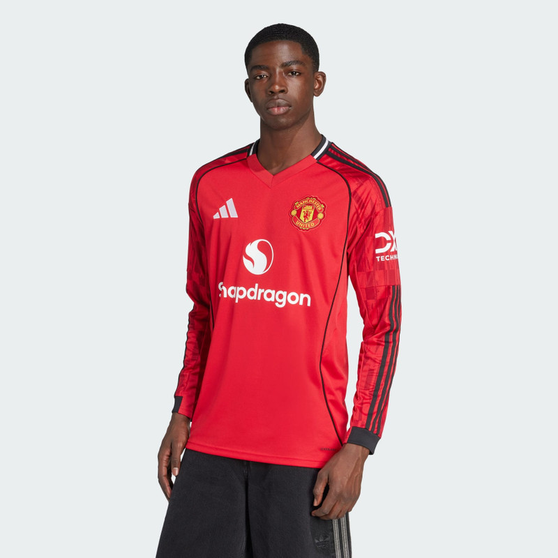 adidas Manchester United 25/26 Long Sleeve Home Jersey outlook
