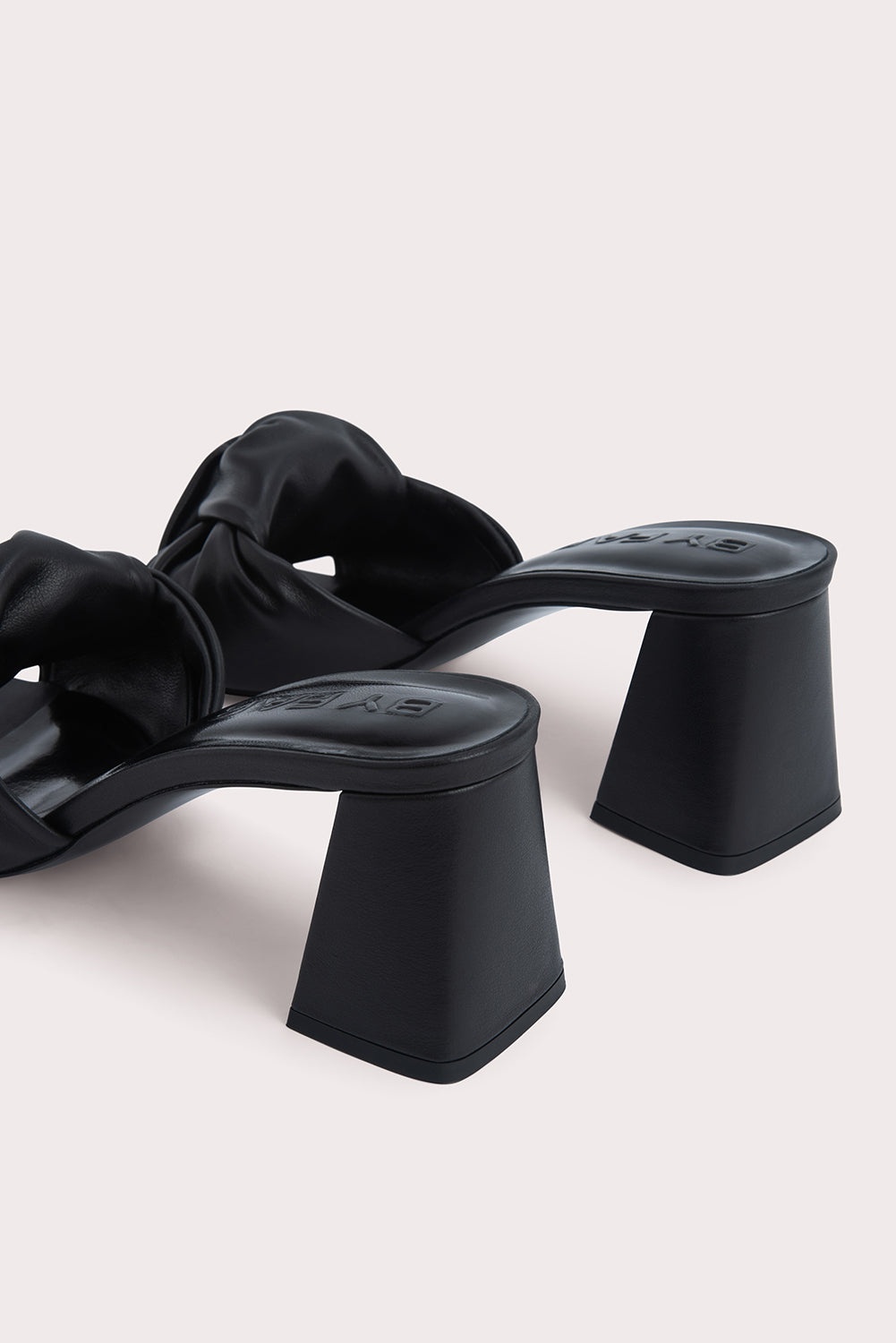 LAMAR BLACK NAPPA LEATHER - 5