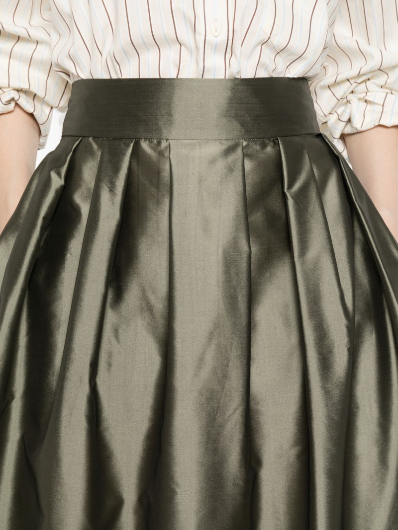 pleated skirt 5