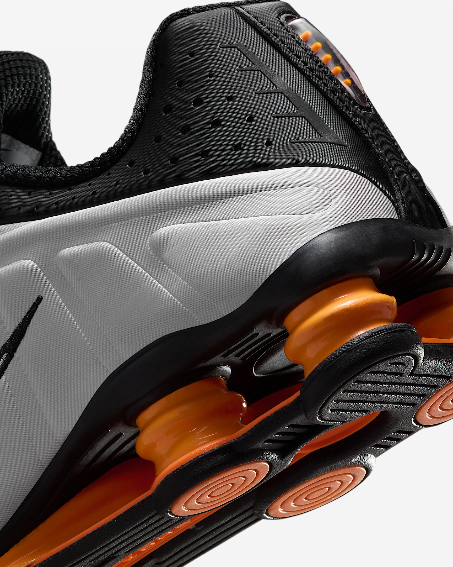 Nike Shox R4 Men's Shoes - 8