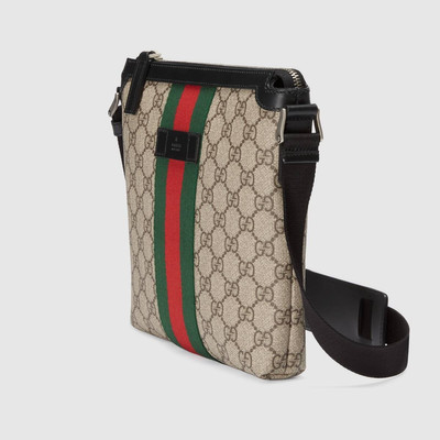 GUCCI Web GG Supreme flat messenger  outlook