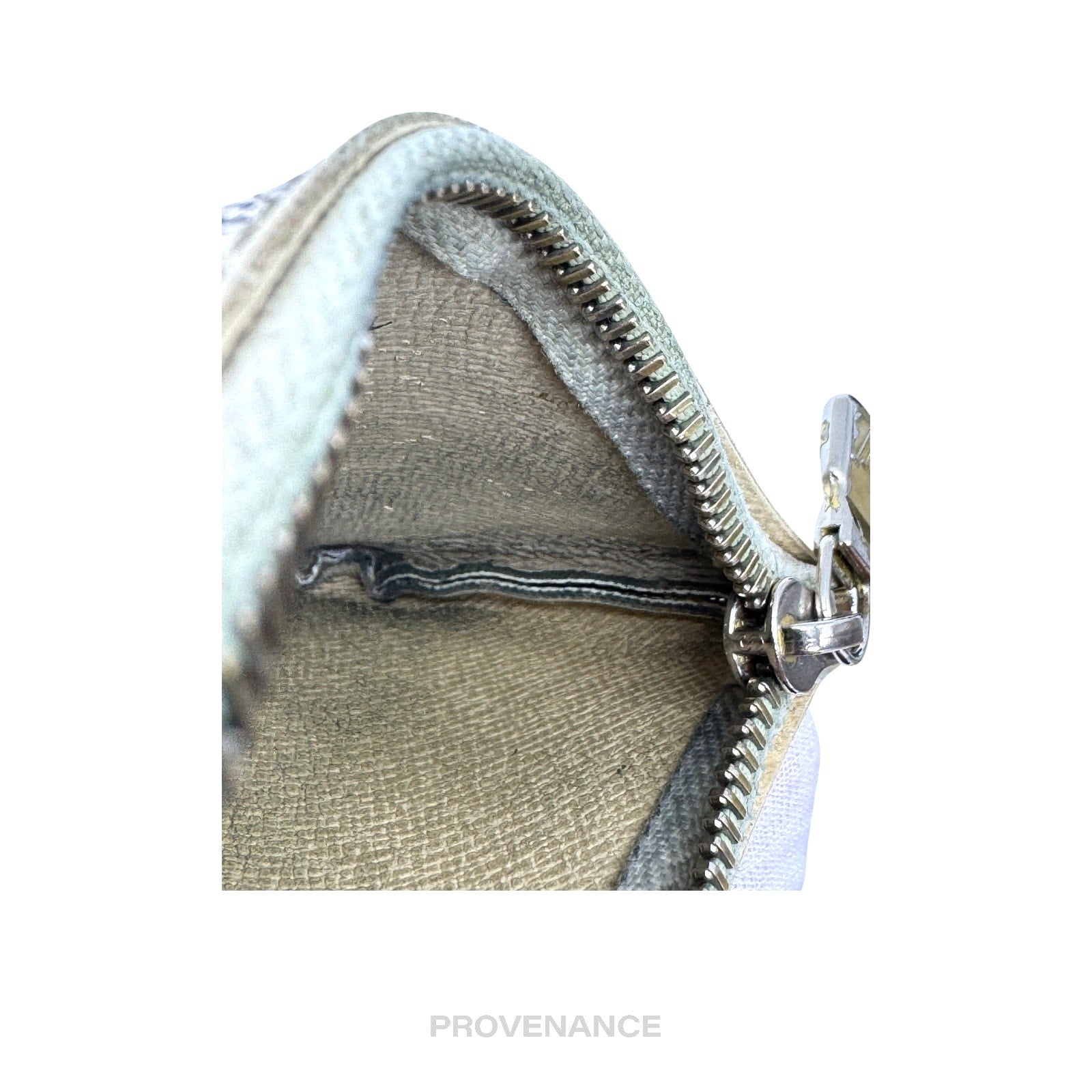 Louis Vuitton Key Pouch Cles - Damier Azur - 9